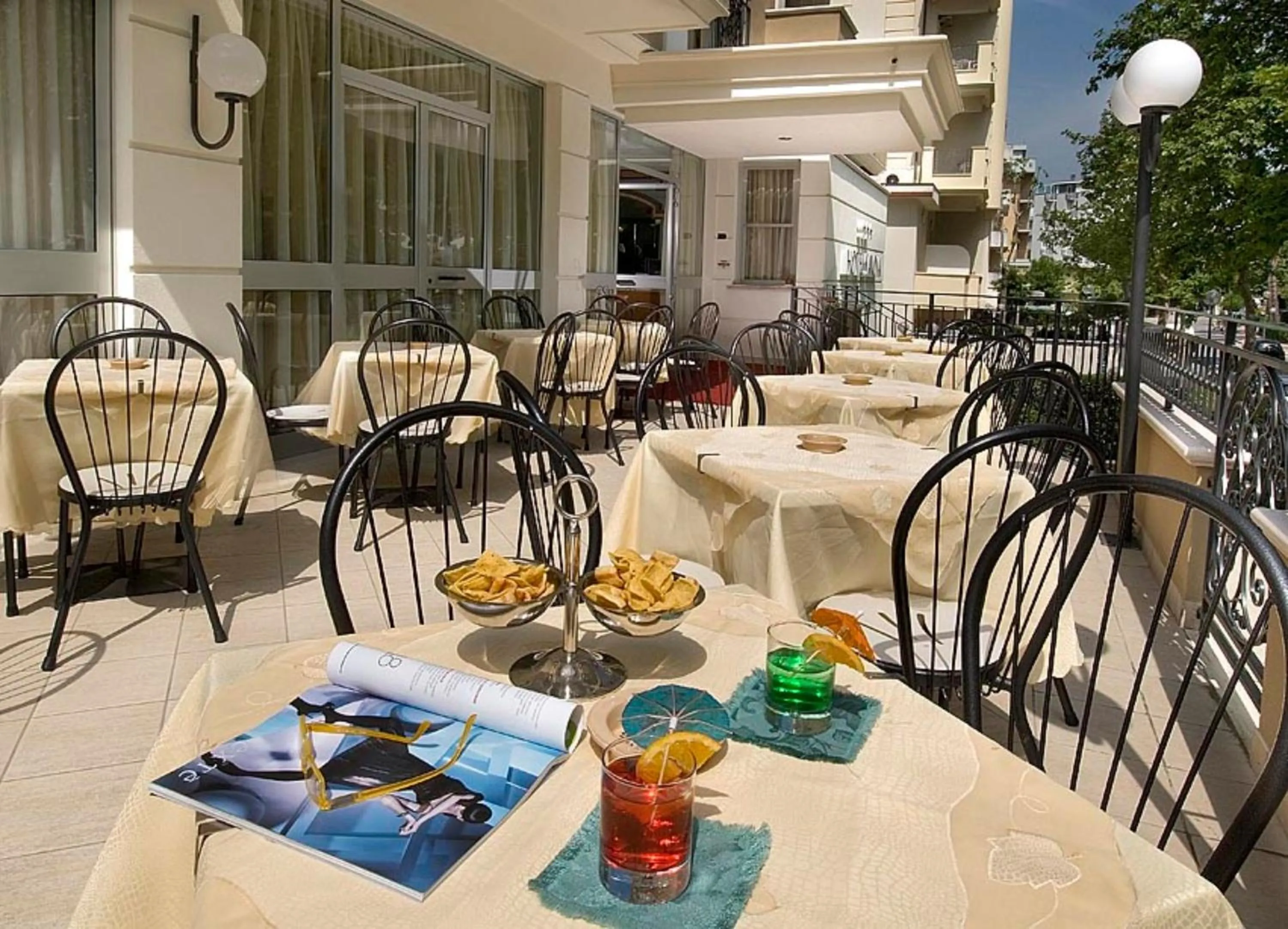 Patio in Hotel Savoia