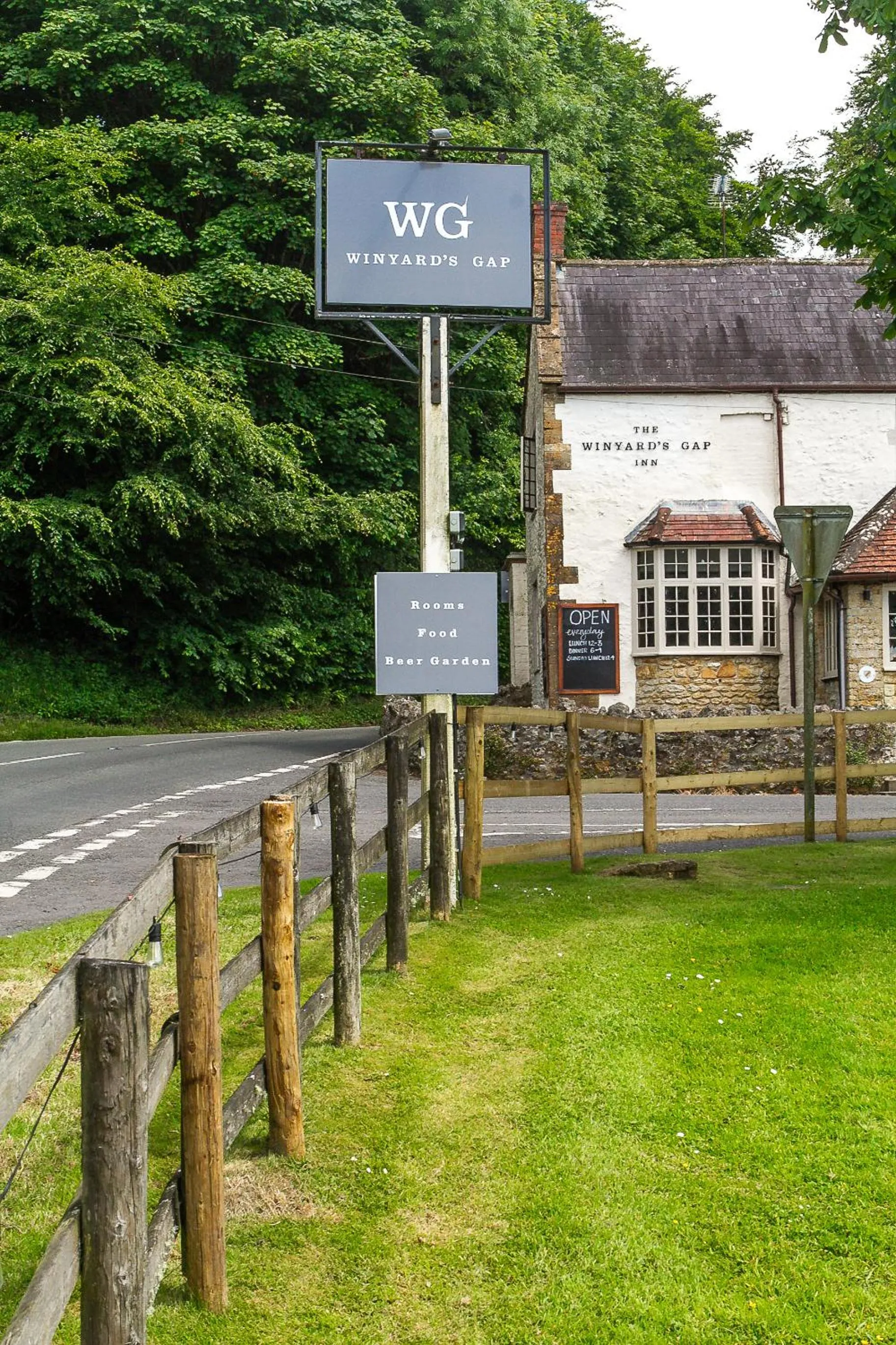 Property building in Winyard's Gap Inn