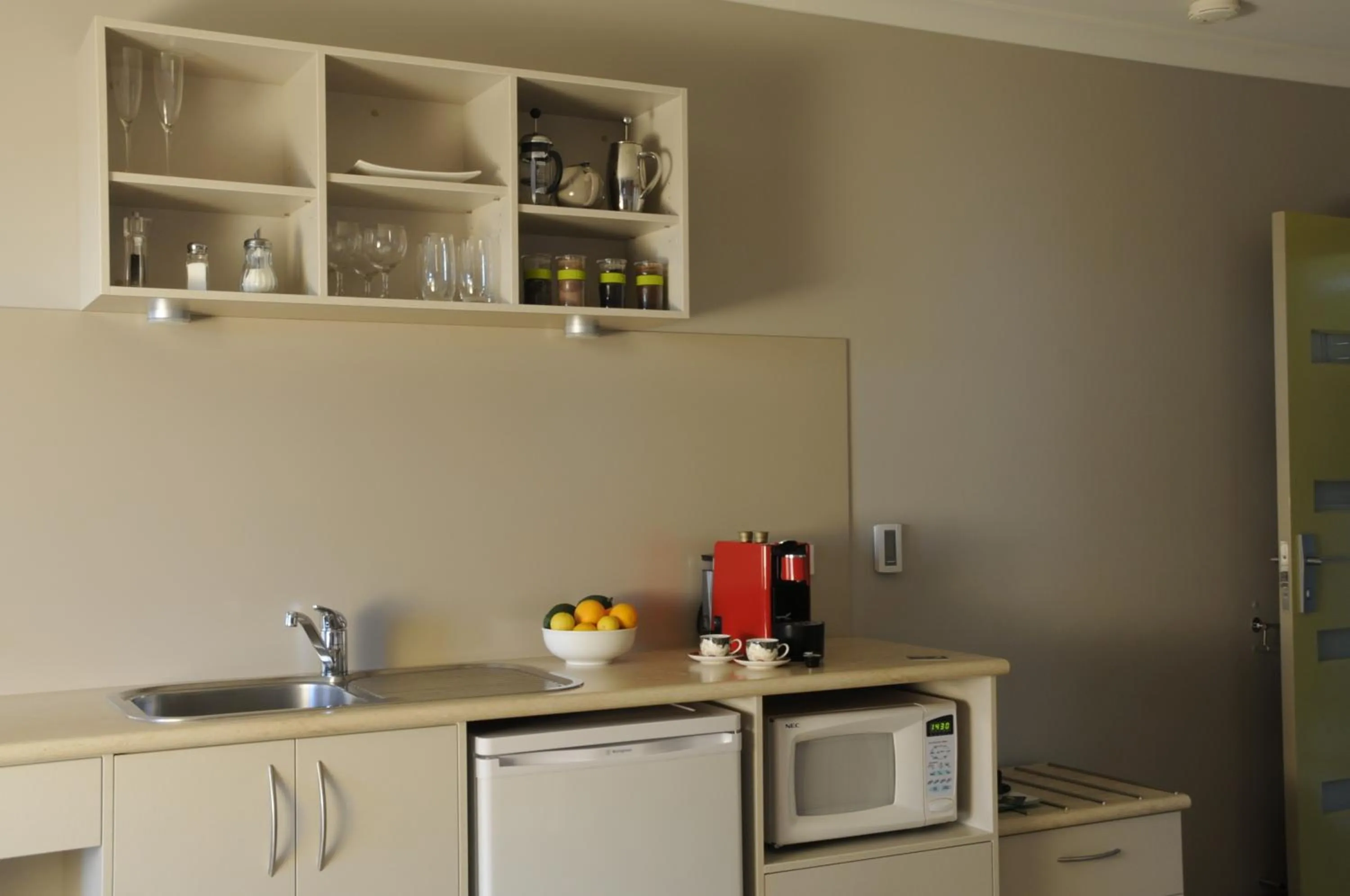 Living room in Saltair Luxury Accommodation - Adults Only