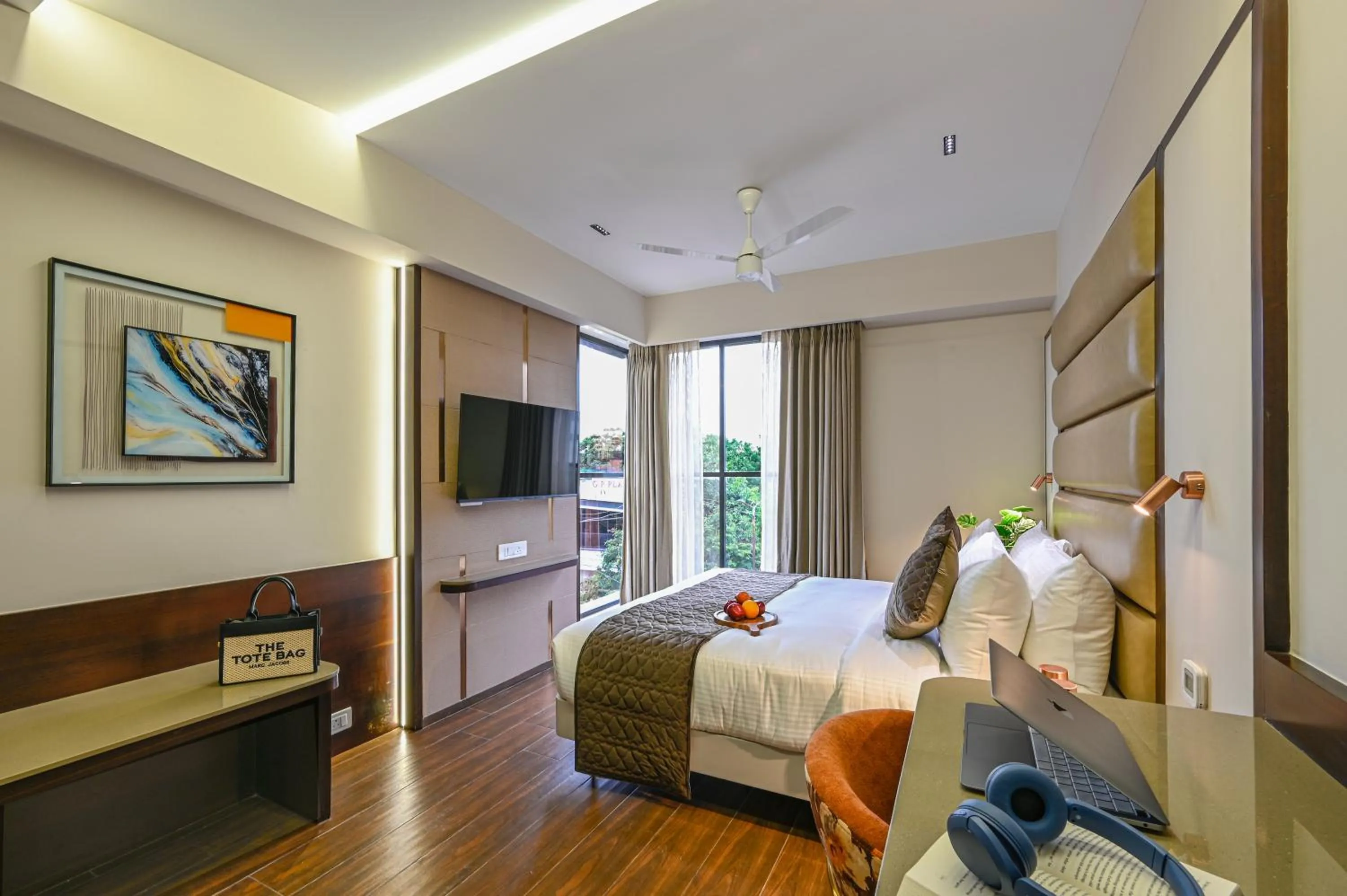 Bed in Hotel Grand Girdhar Premier