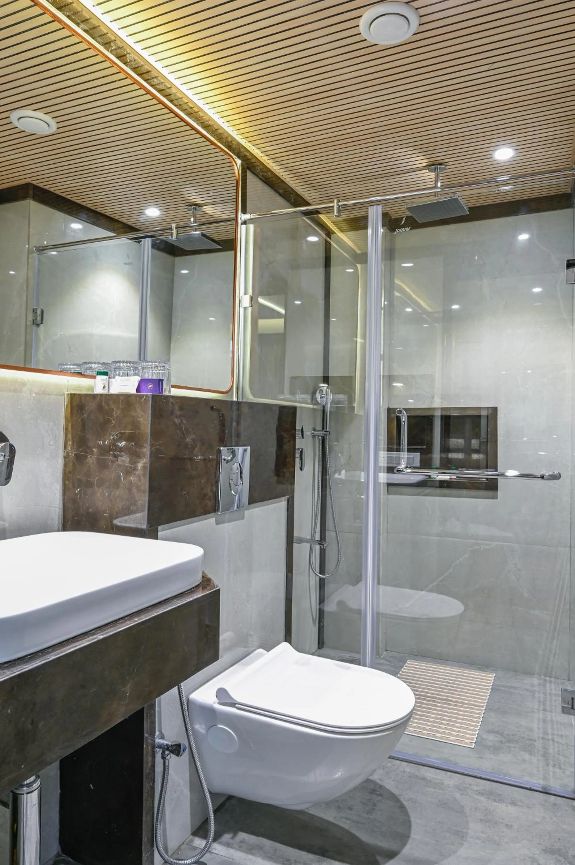 Bathroom in Hotel Grand Girdhar Premier