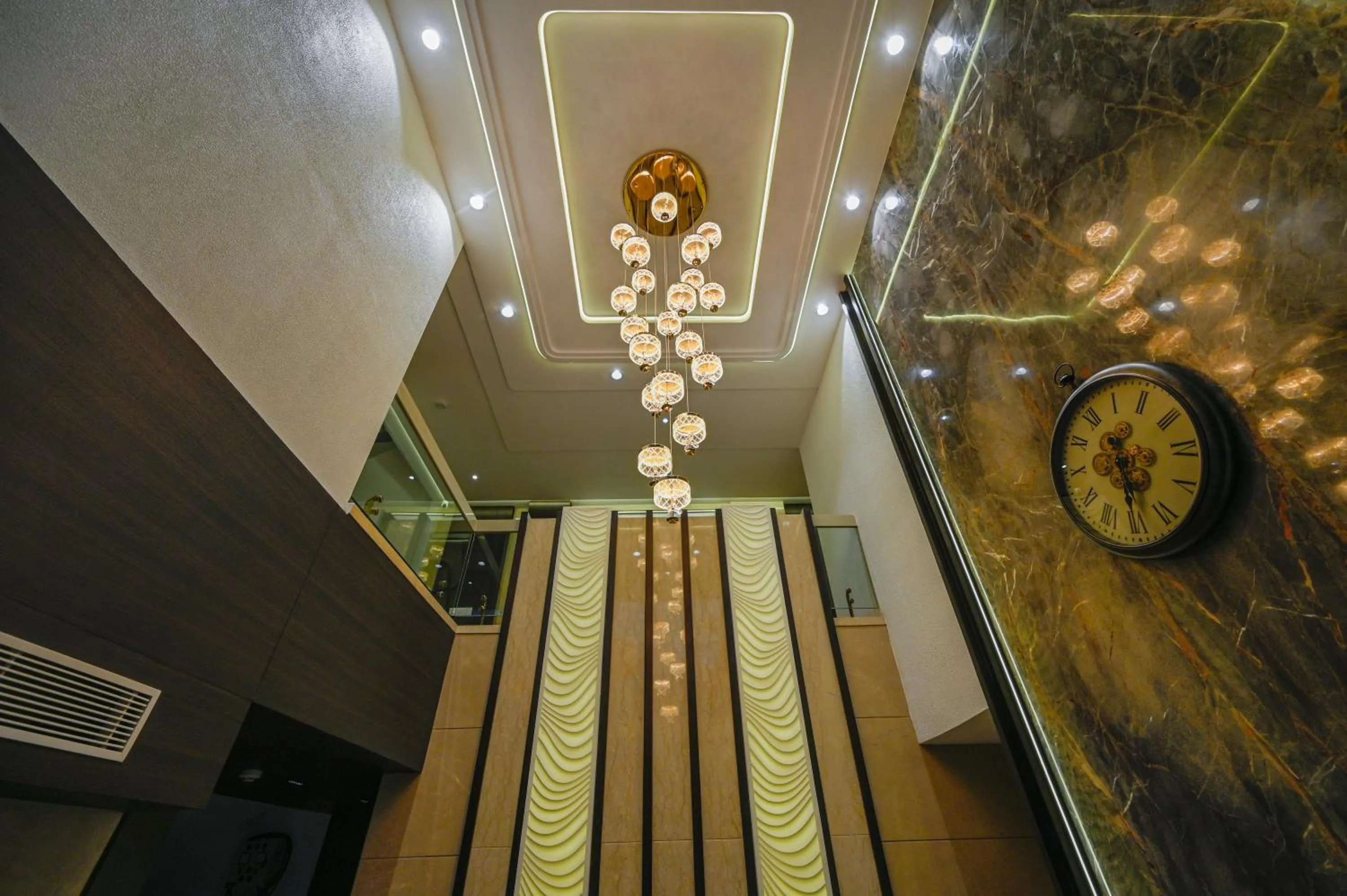 Lobby or reception in Hotel Grand Girdhar Premier