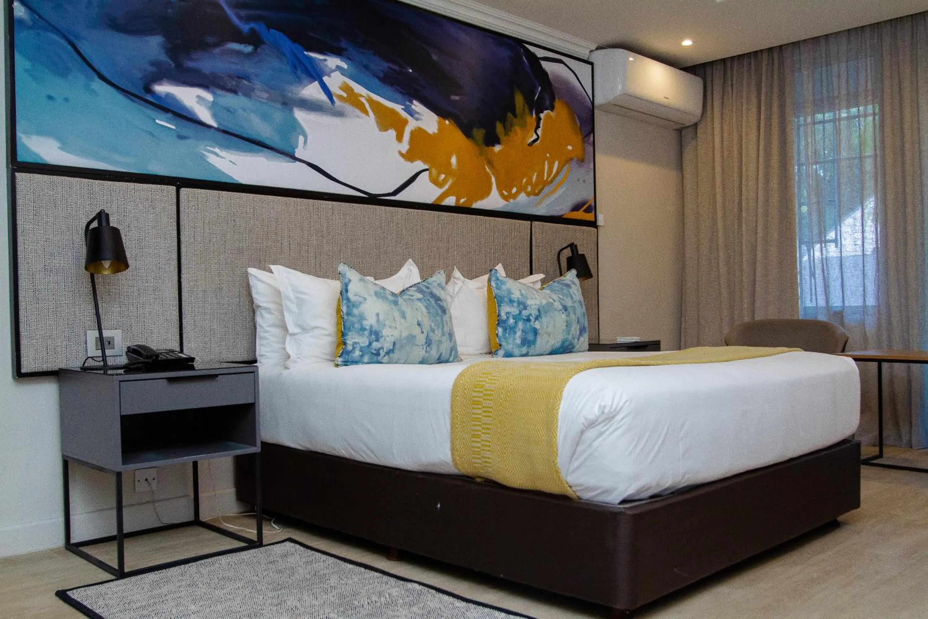 Bed in Cresta Thapama Hotel