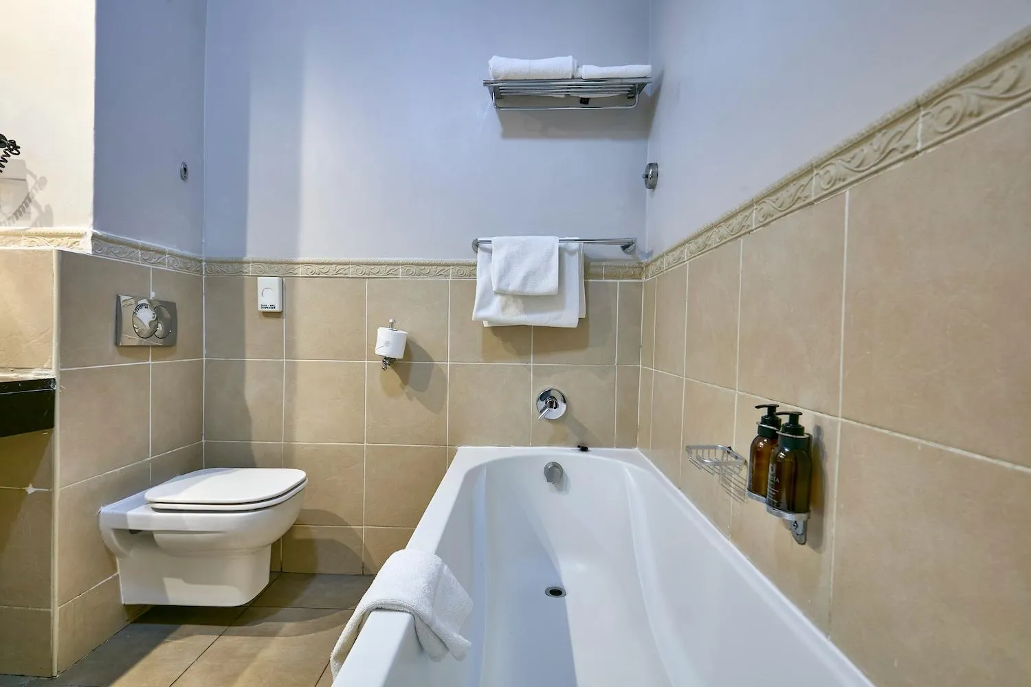 Toilet in Cresta Thapama Hotel