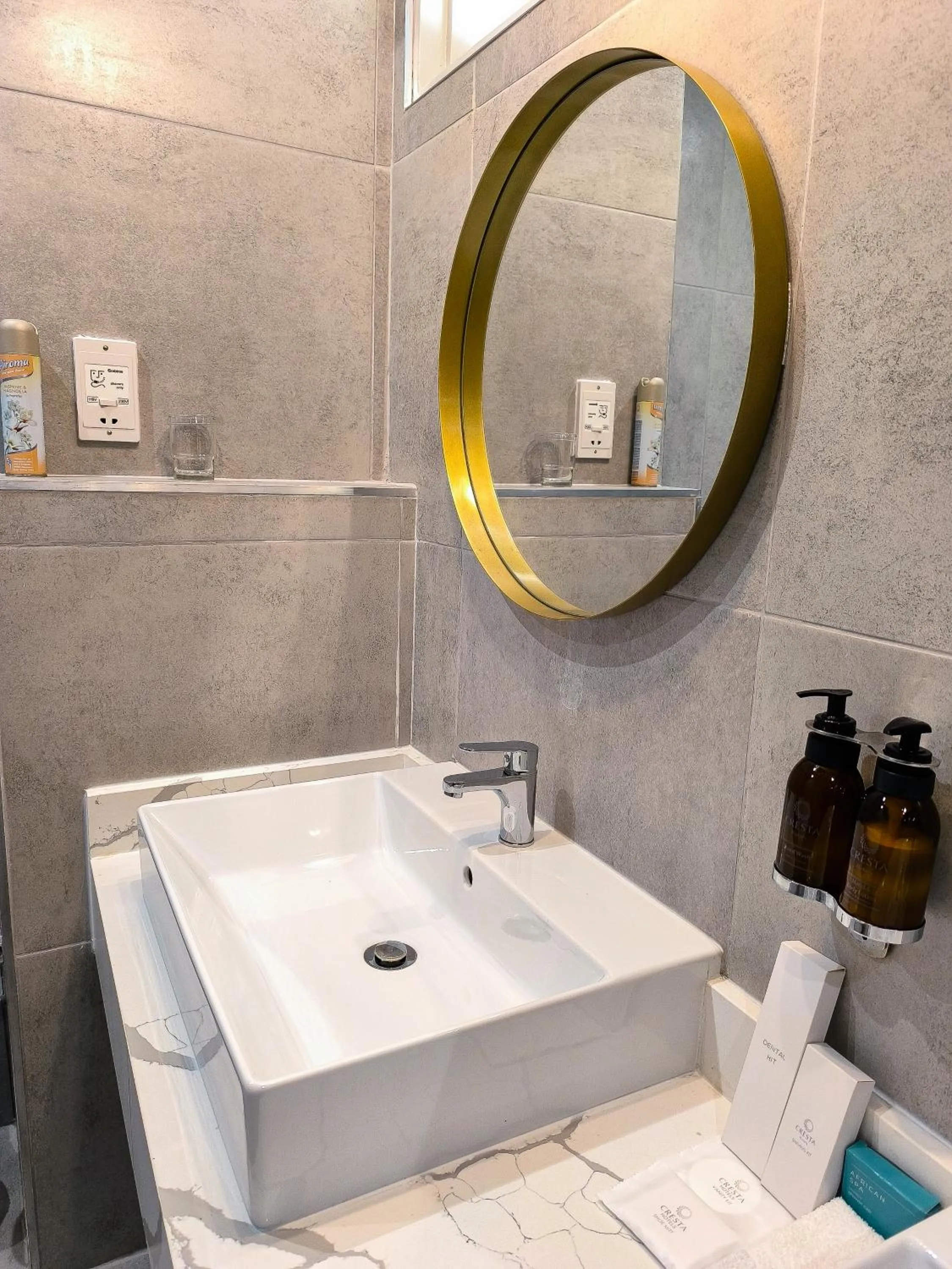 Bathroom in Cresta Thapama Hotel