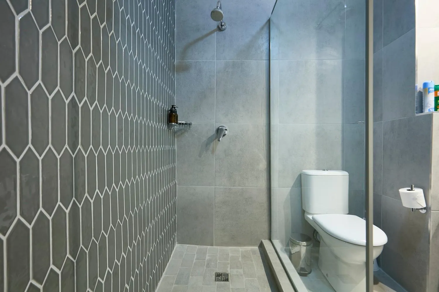 Shower in Cresta Thapama Hotel