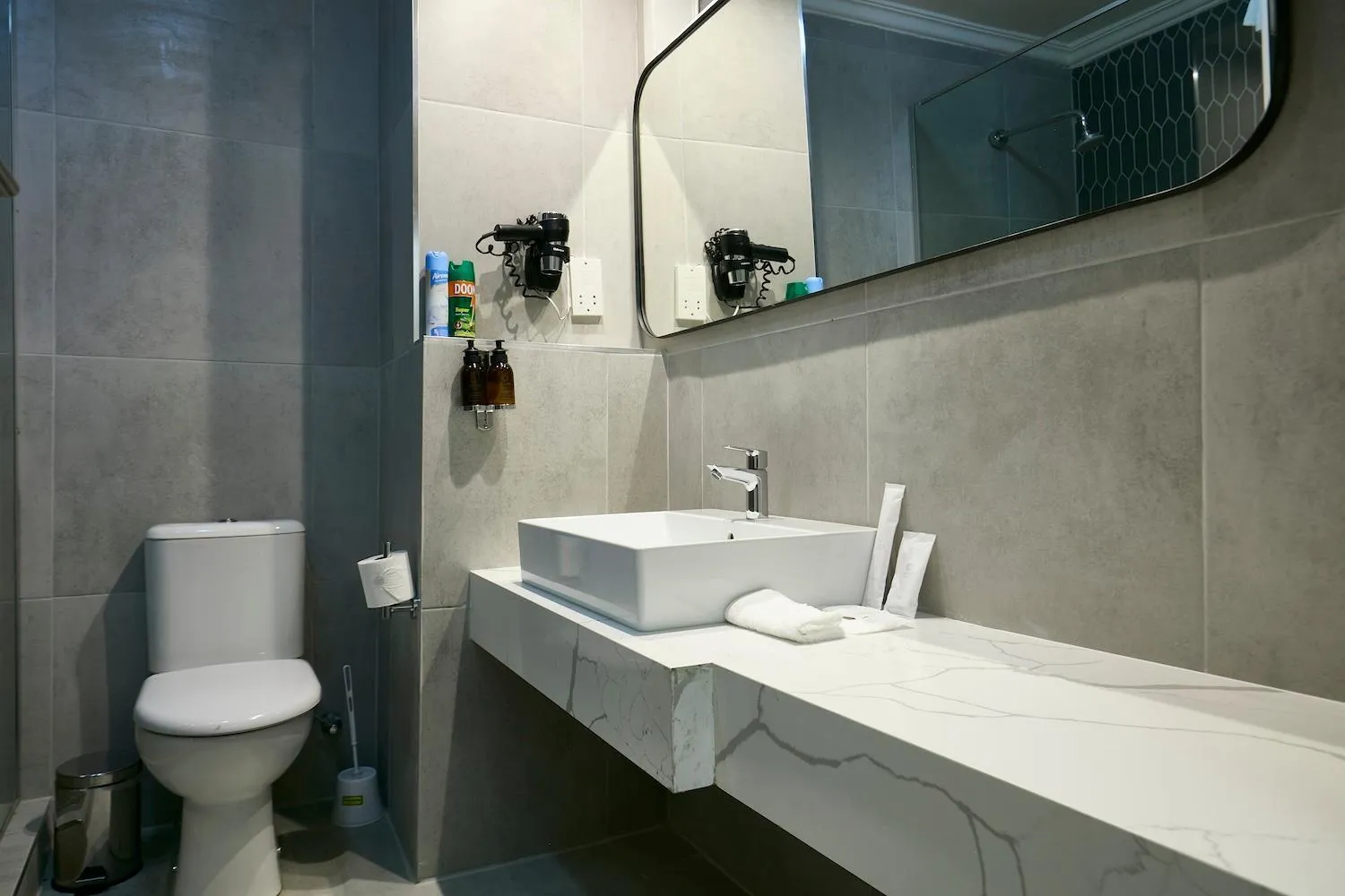 Toilet in Cresta Thapama Hotel