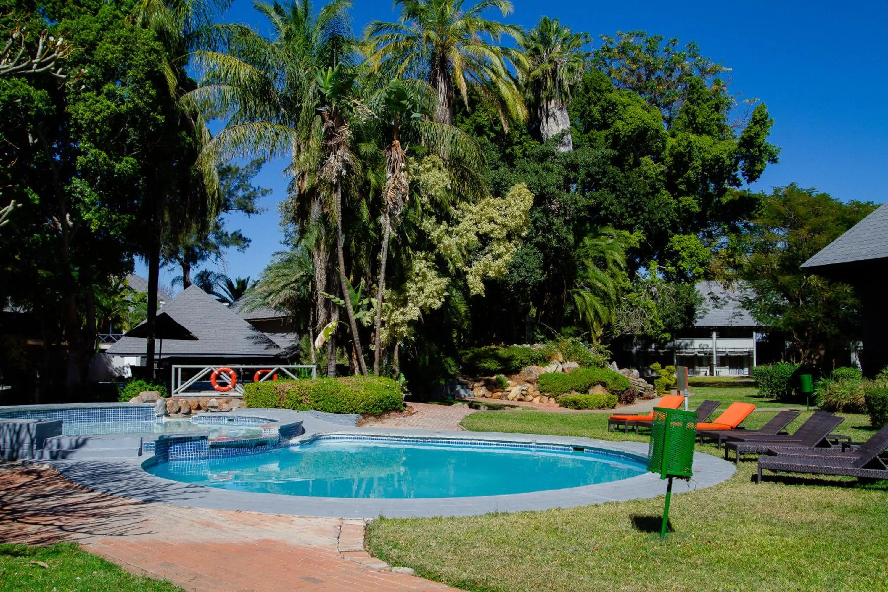 Cresta Thapama Hotel