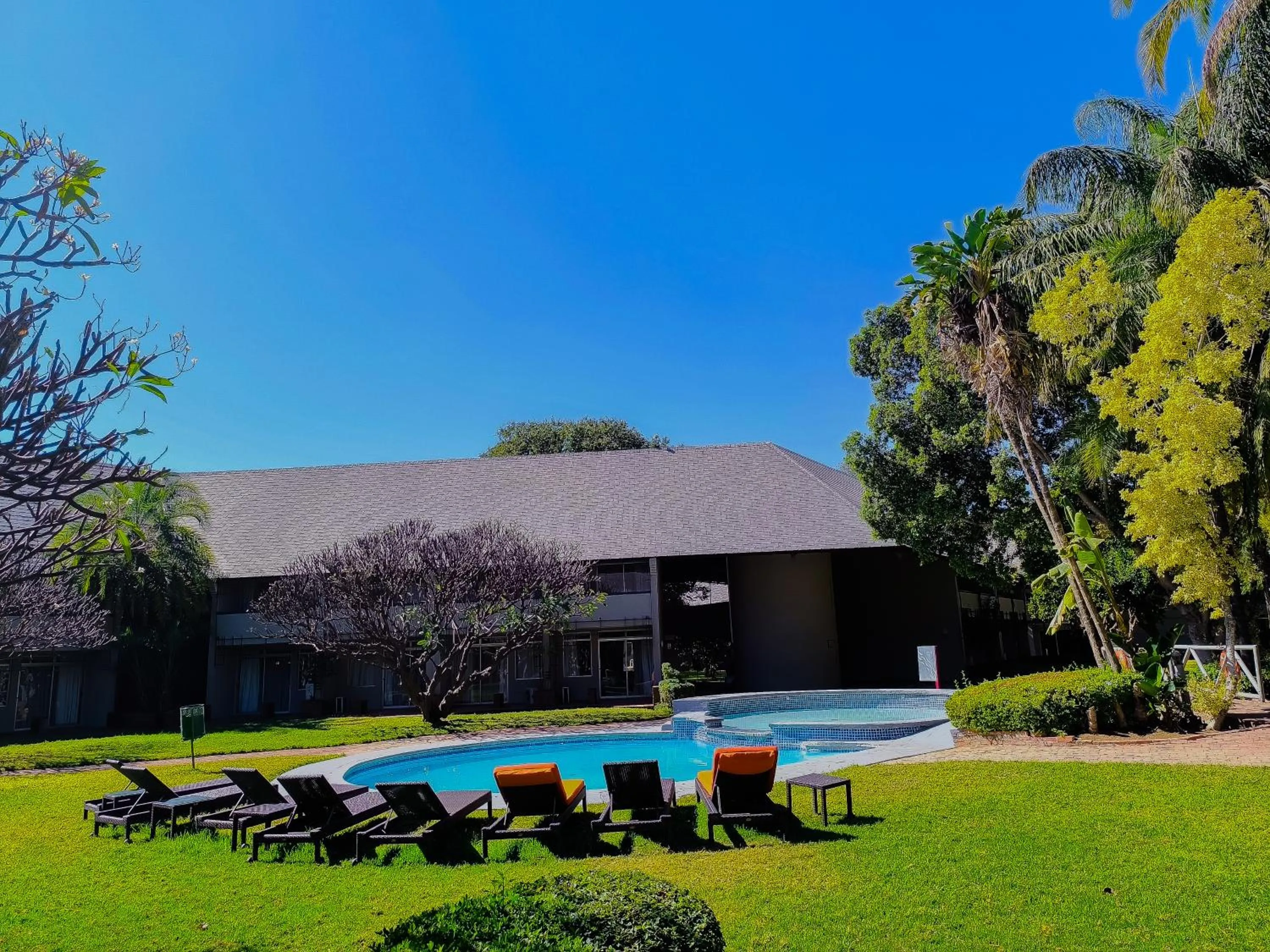 Cresta Thapama Hotel