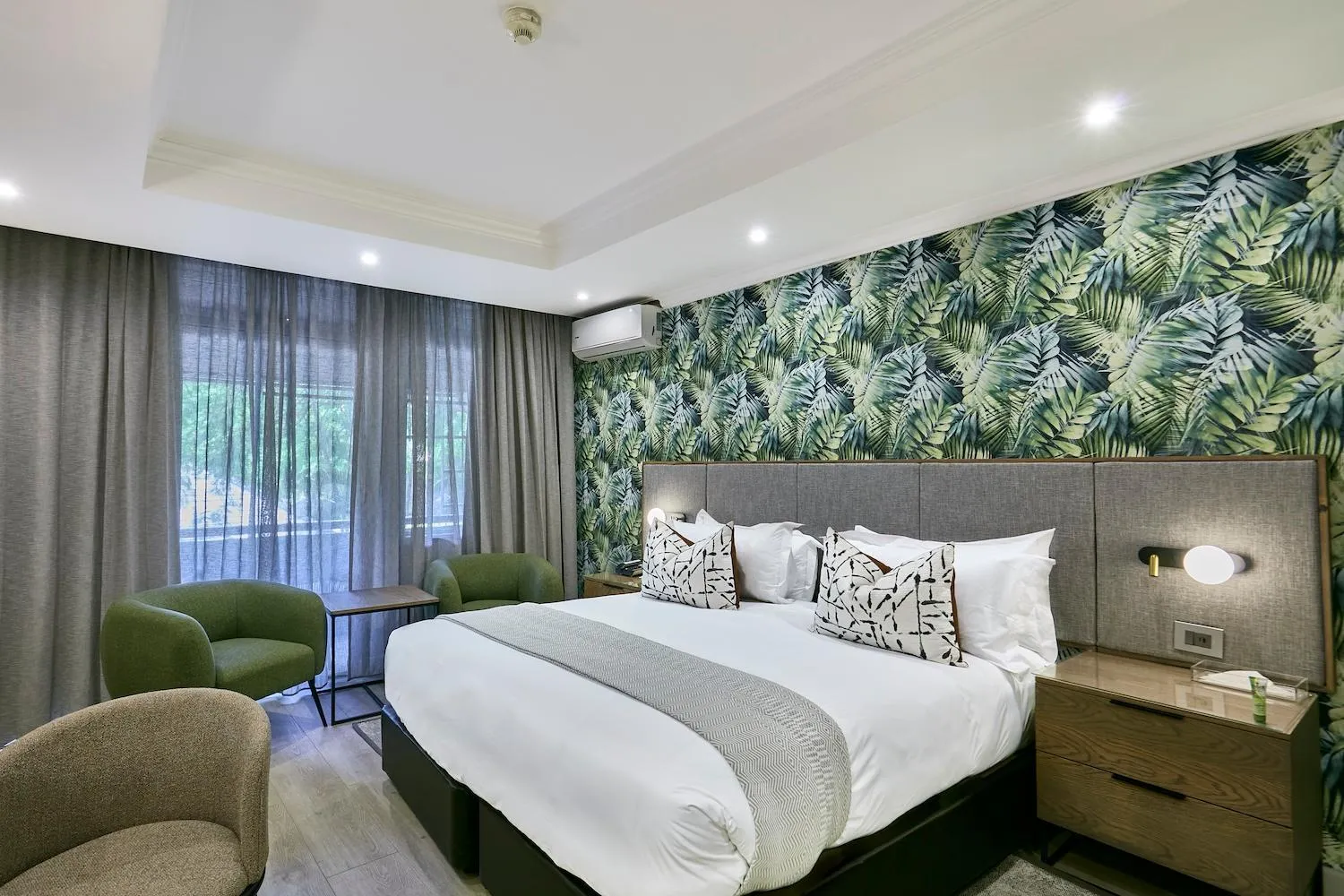 Bed in Cresta Thapama Hotel