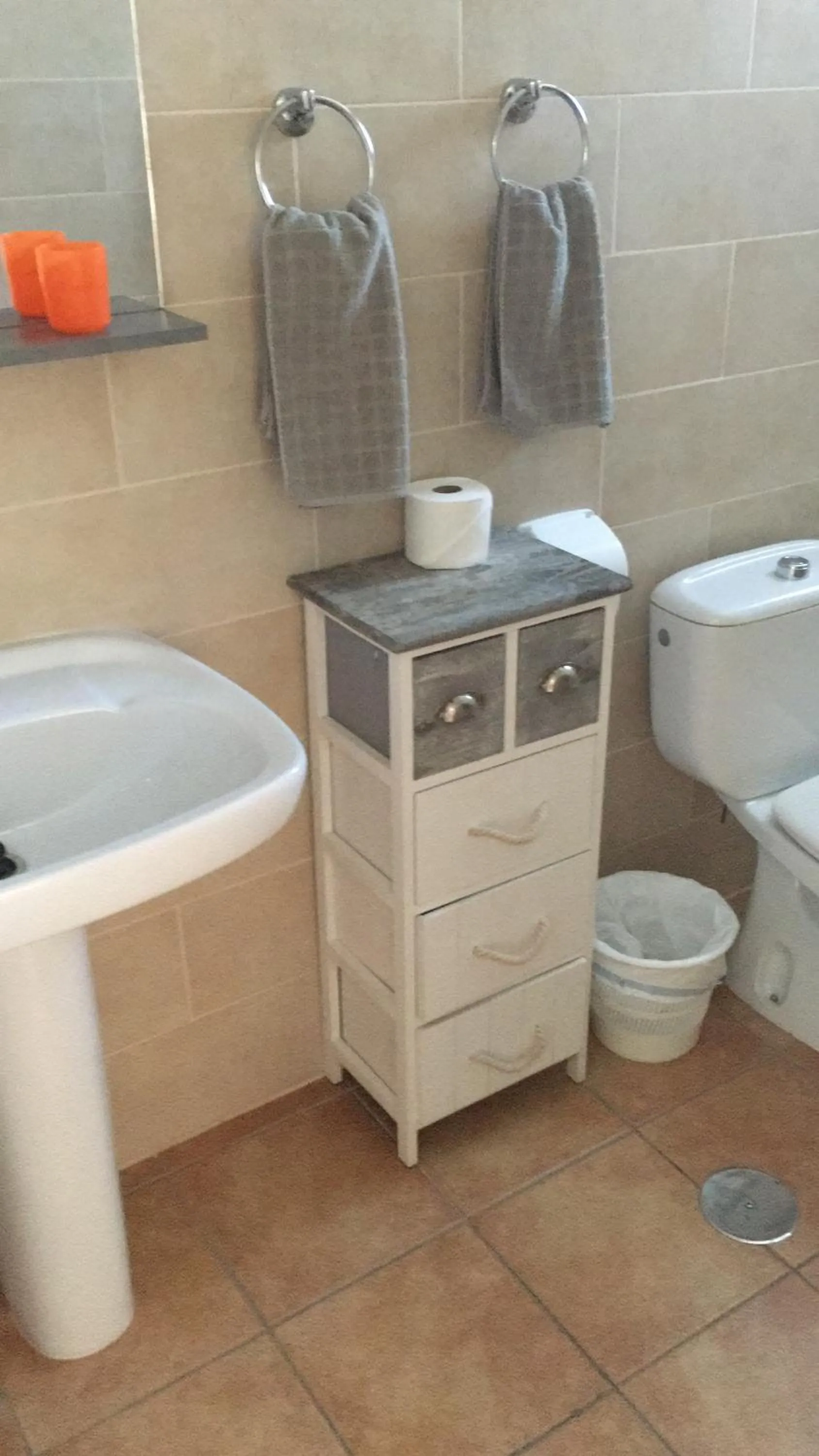 Bathroom in Apartamentos Alberto