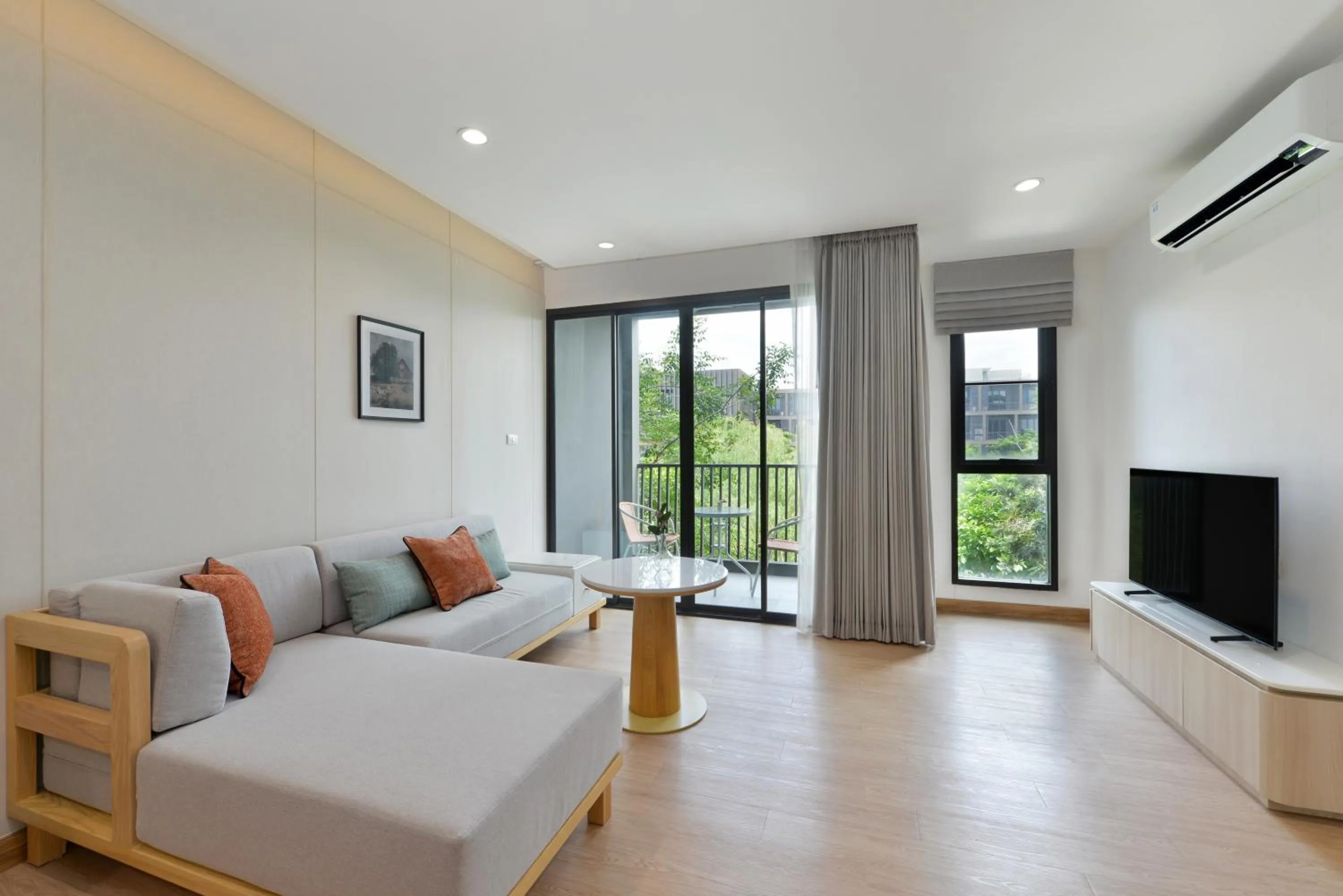 TV and multimedia in SENS Hotel