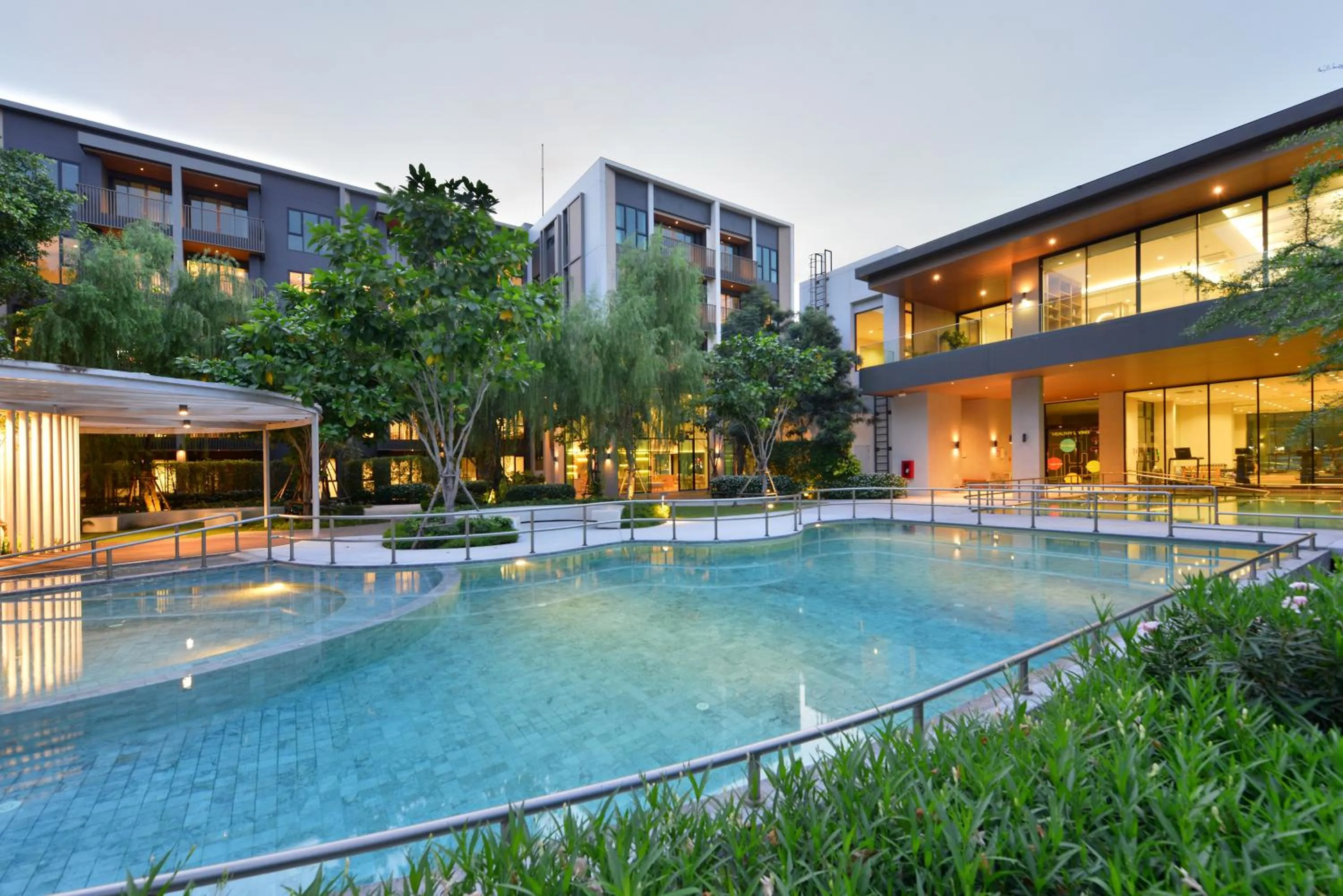 Swimming pool in SENS Hotel