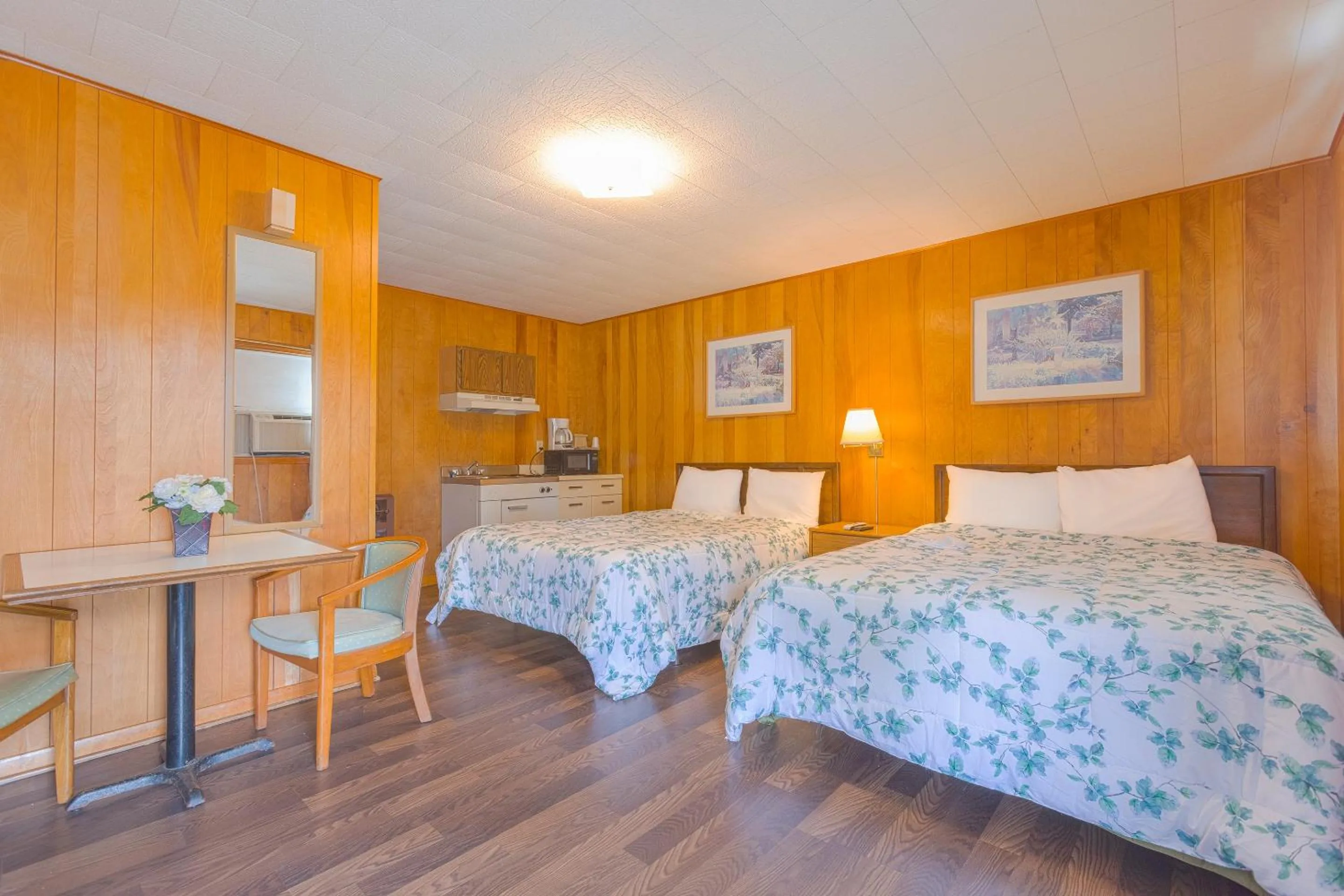 Bedroom, Bed in Parkside Motel by OYO Meadville Conneaut Lake