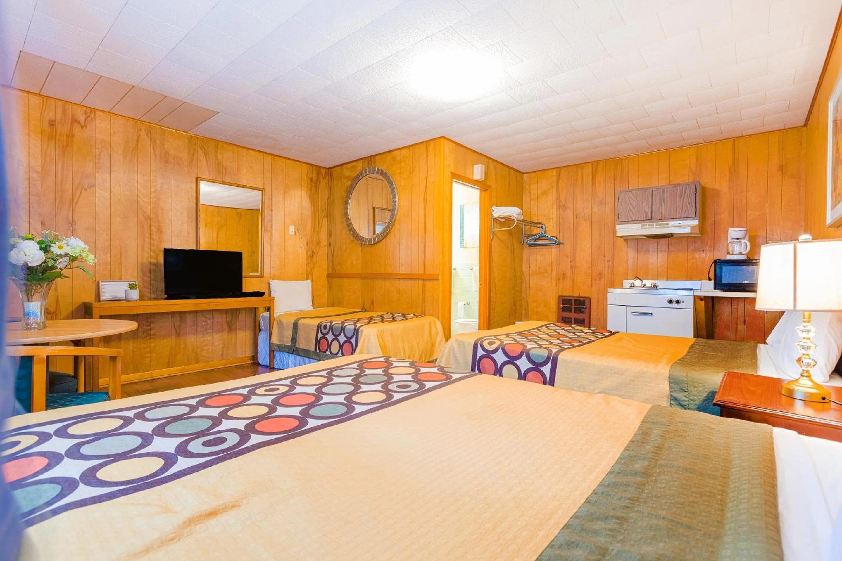 Bedroom, Bed in Parkside Motel by OYO Meadville Conneaut Lake