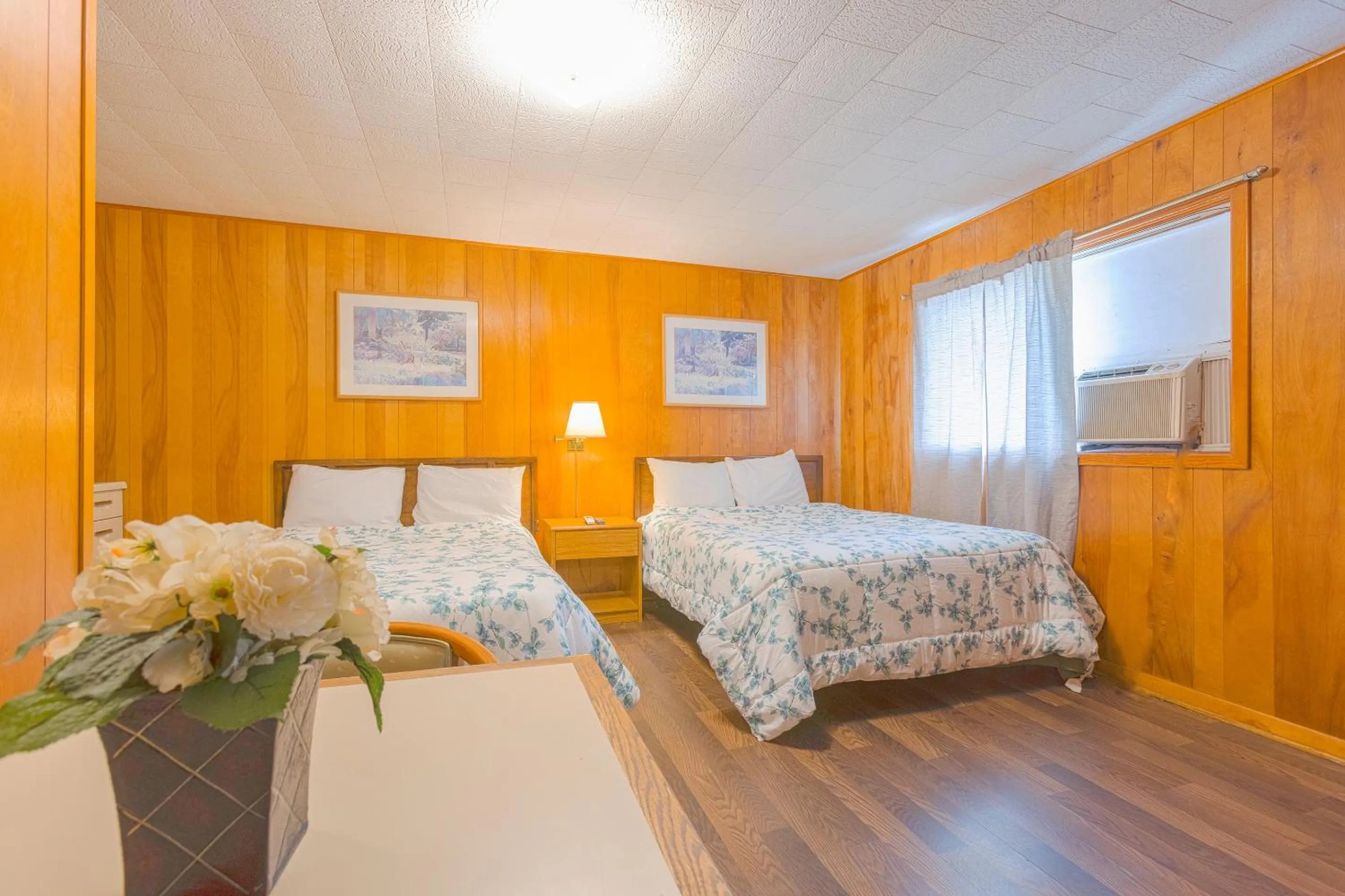 Bedroom, Bed in Parkside Motel by OYO Meadville Conneaut Lake