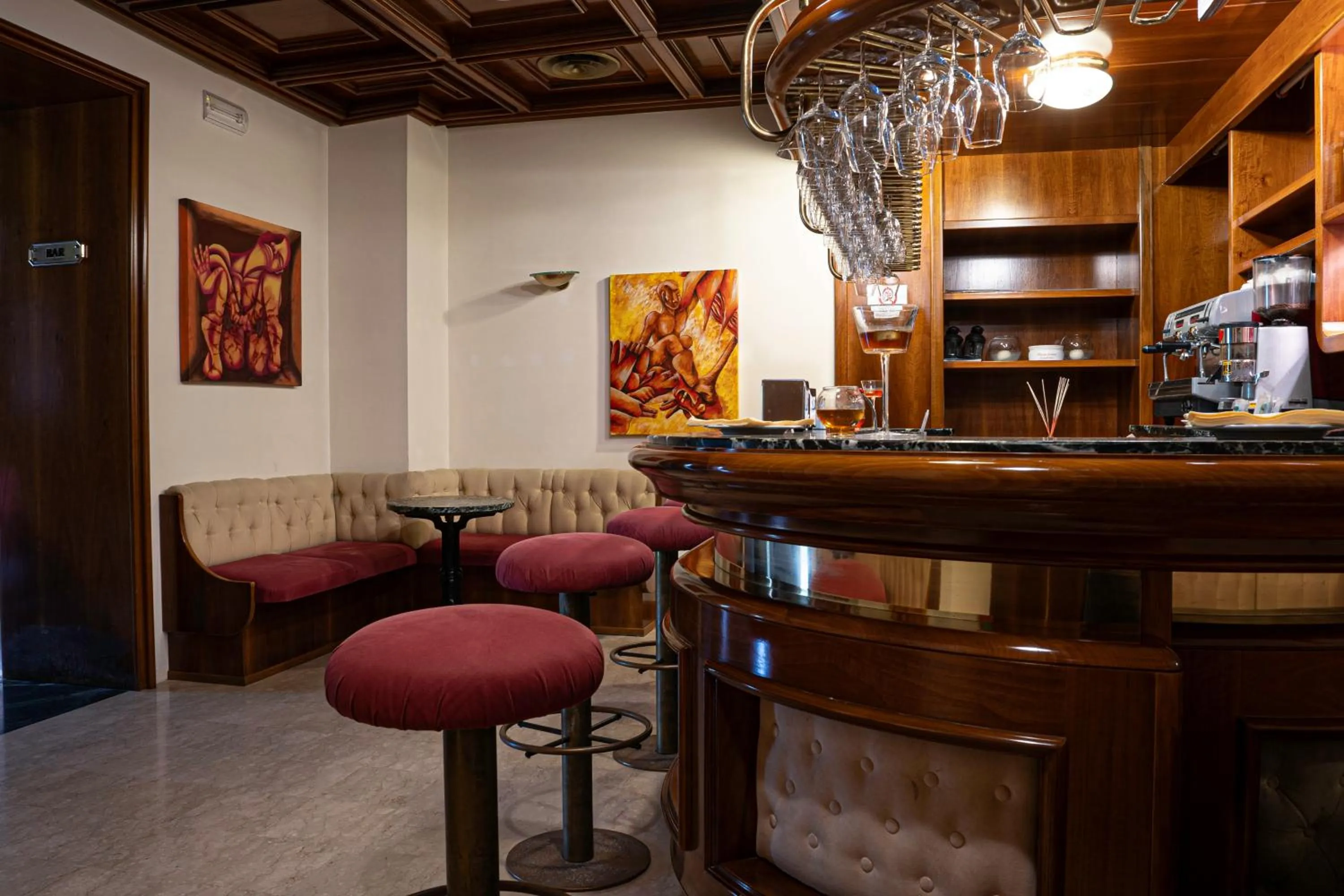 Restaurant/places to eat in Park Hotel Napoleone