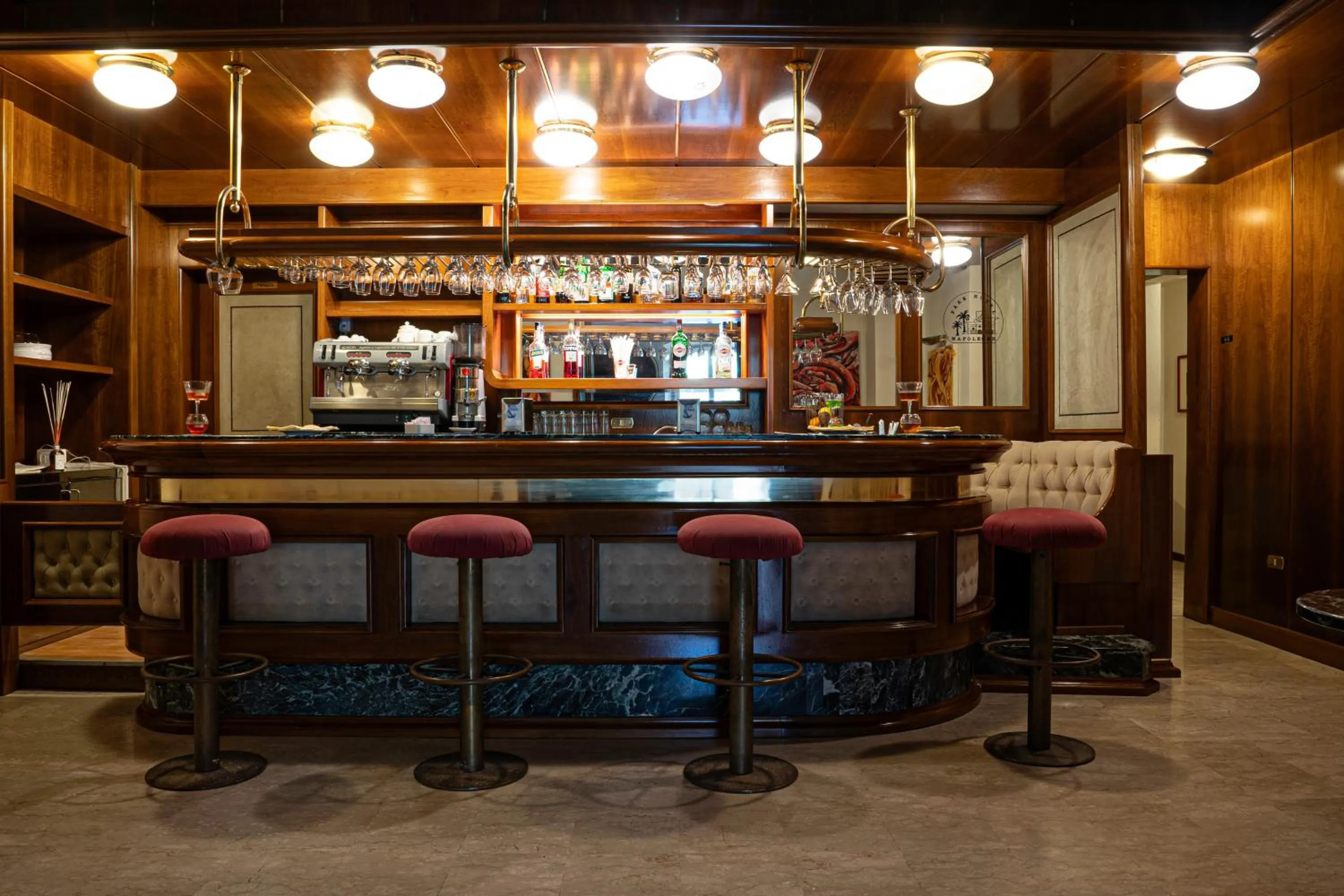 Restaurant/places to eat in Park Hotel Napoleone