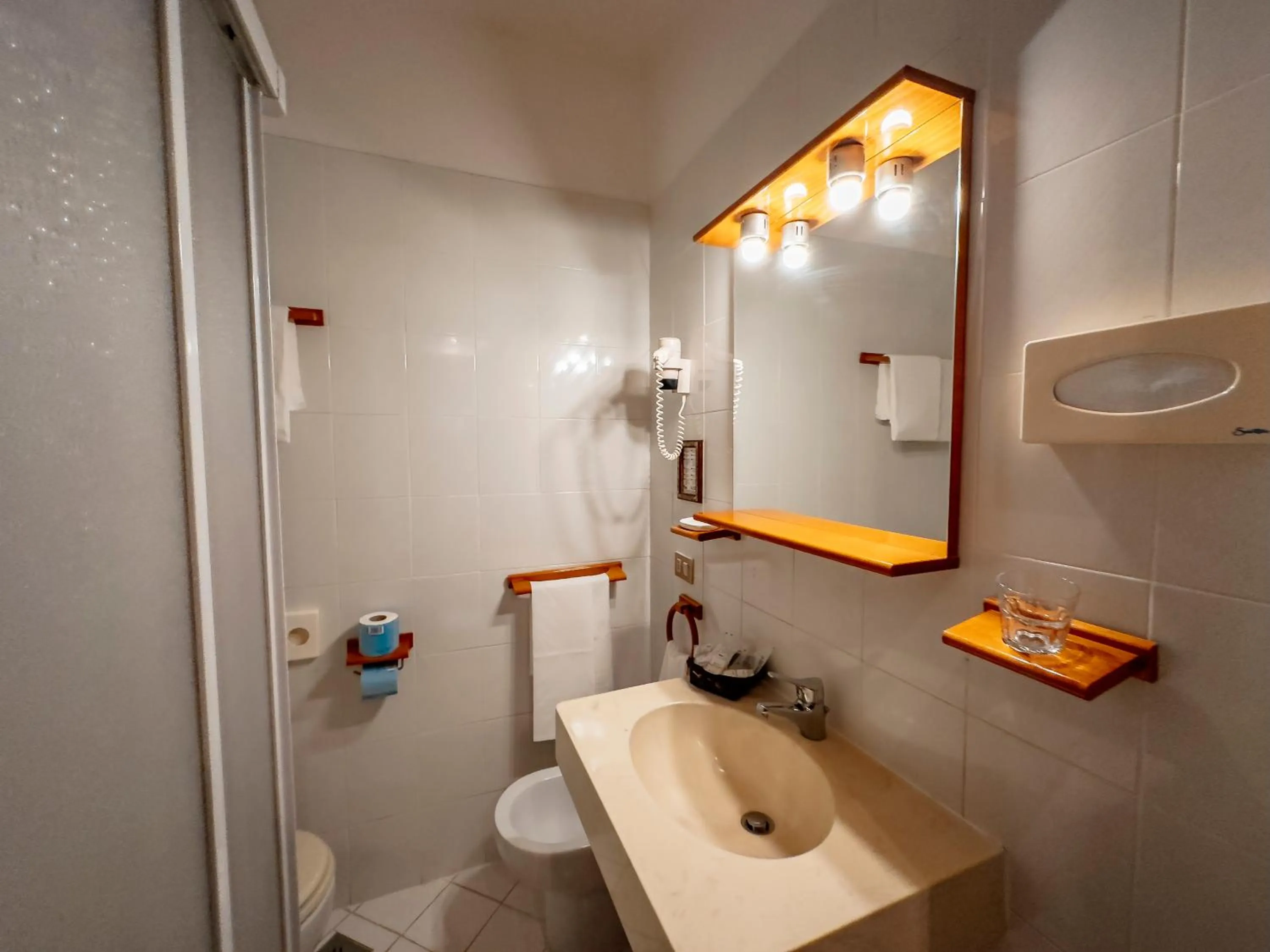 Bathroom in Park Hotel Napoleone