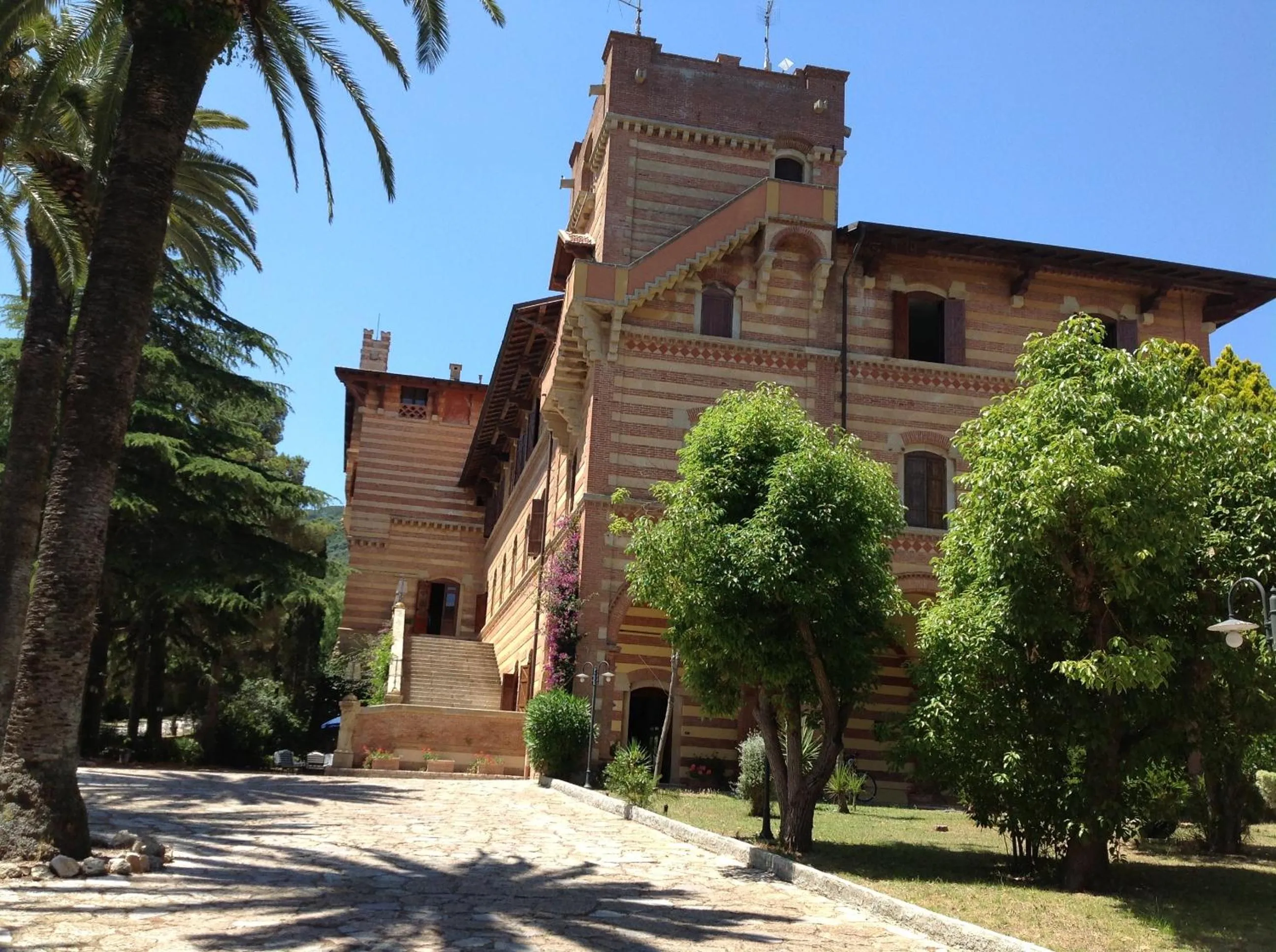 Facade/entrance in Park Hotel Napoleone