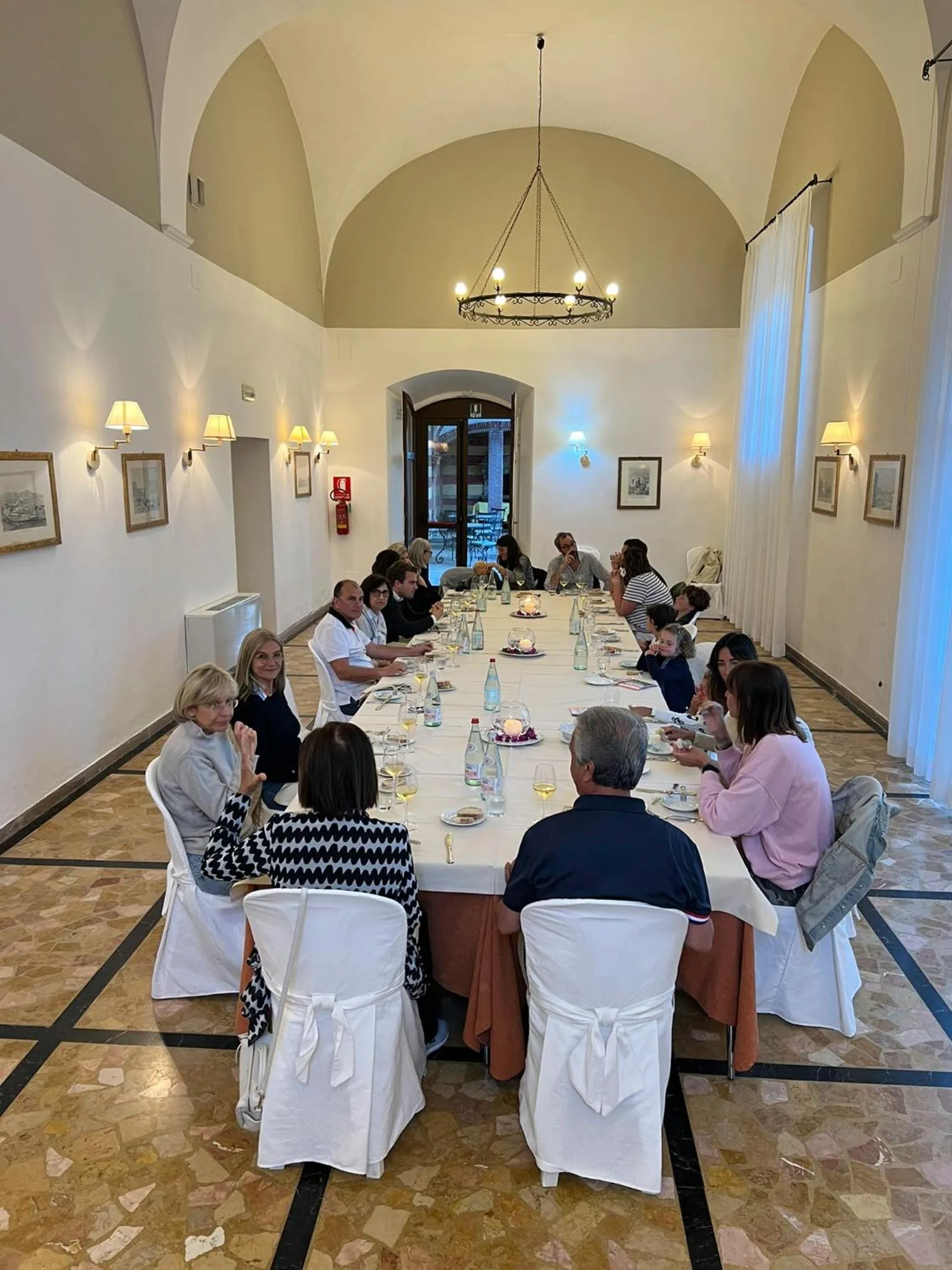 Restaurant/places to eat in Park Hotel Napoleone