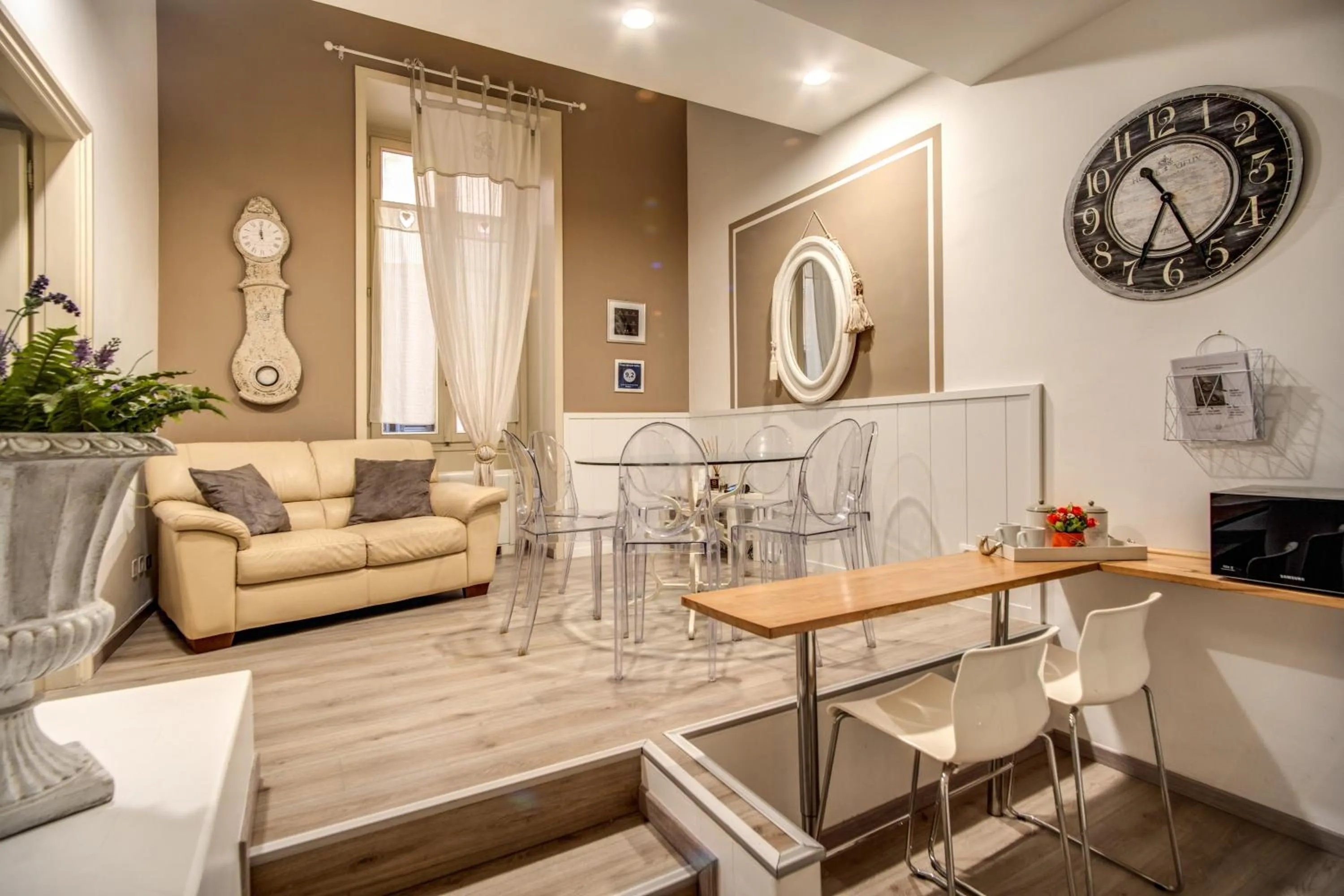 Living room in Trevi Miracle Suite