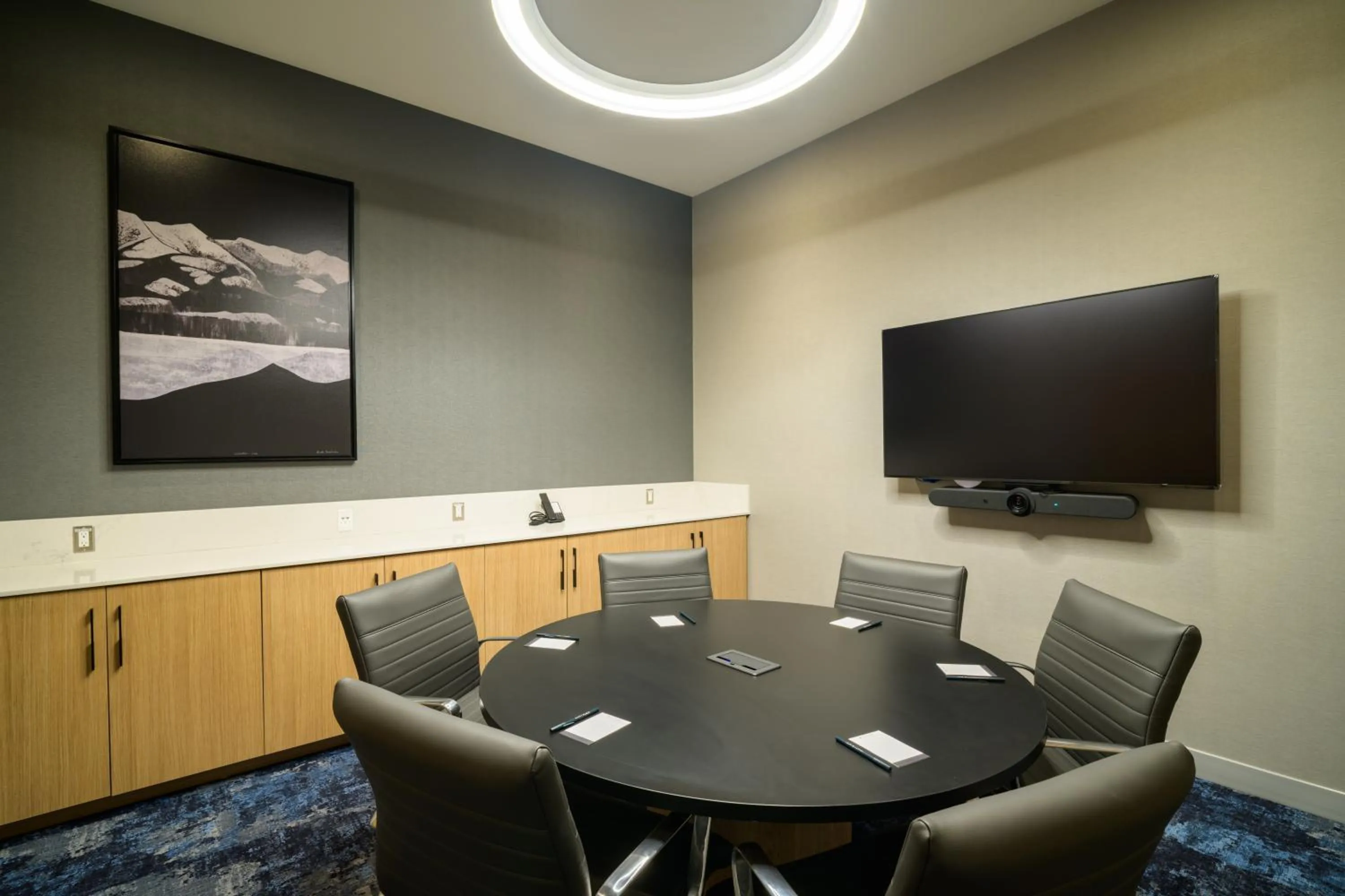 Meeting/conference room in Hyatt Place Whitehorse