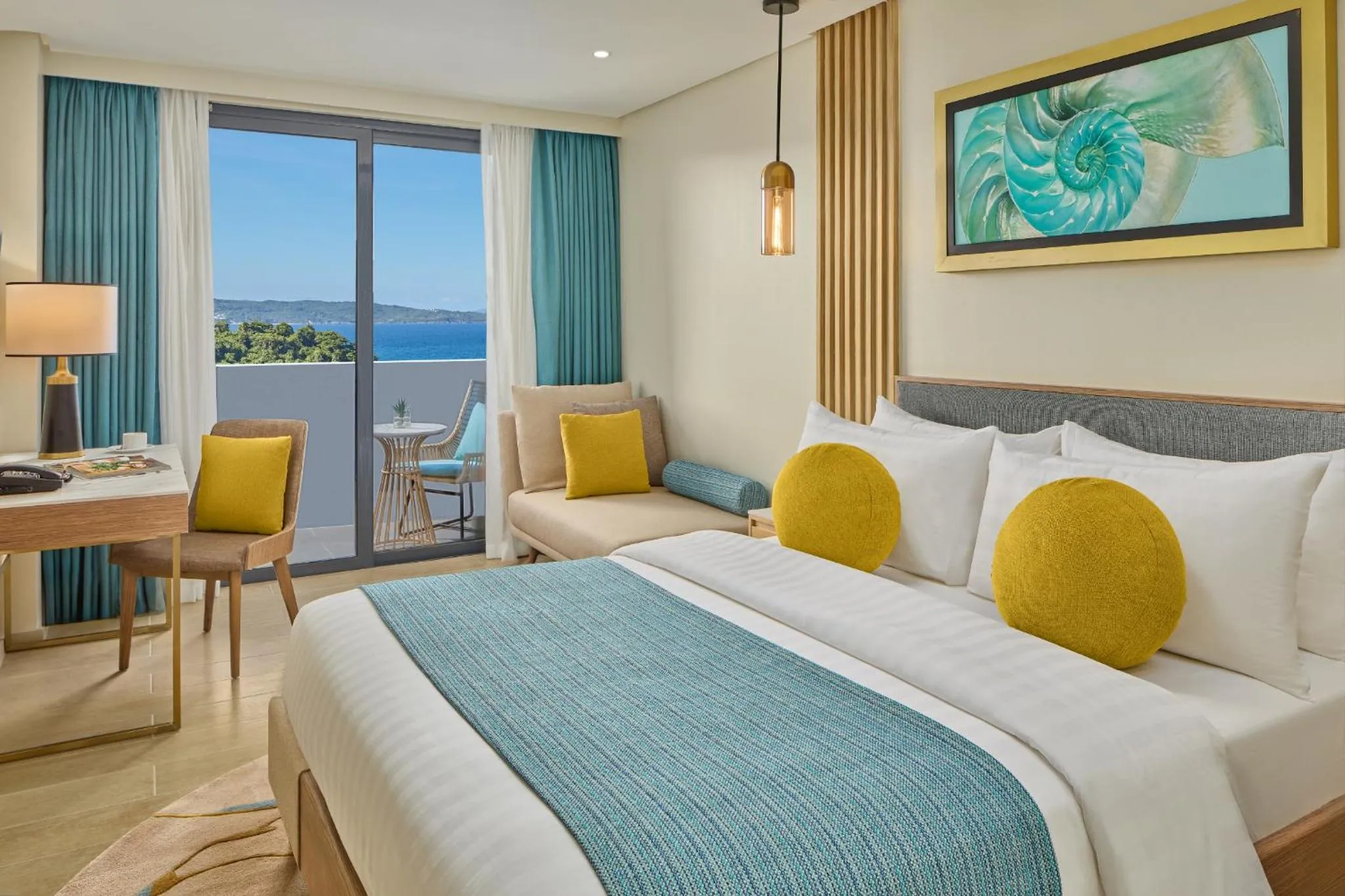 Bedroom, Bed in Chancellor Hotel Boracay