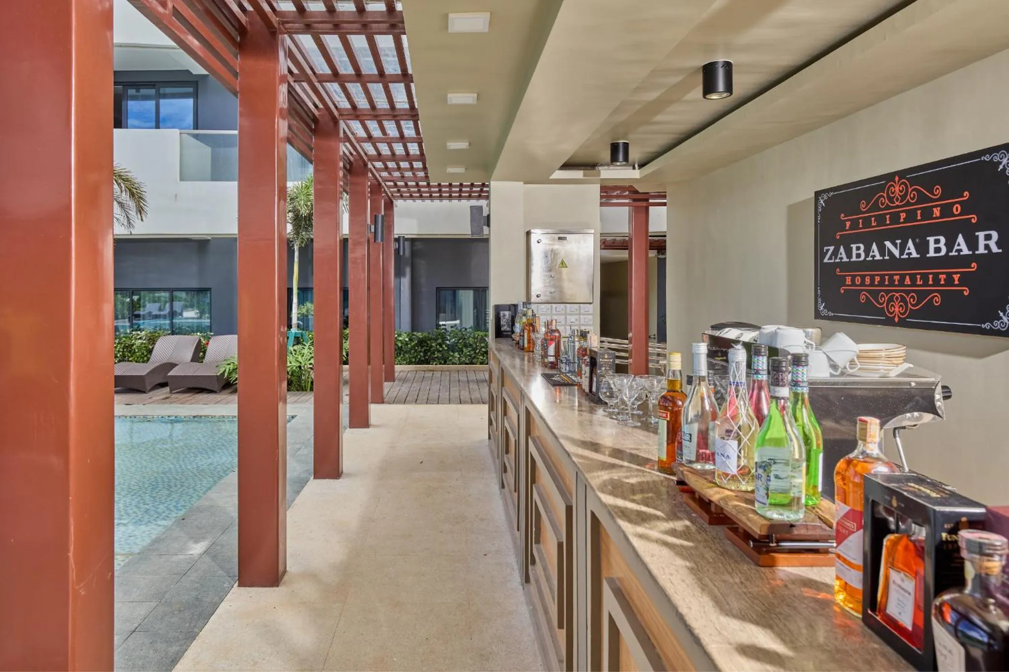 Lounge or bar in Chancellor Hotel Boracay