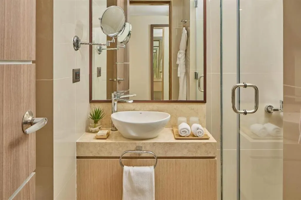 Shower in Chancellor Hotel Boracay