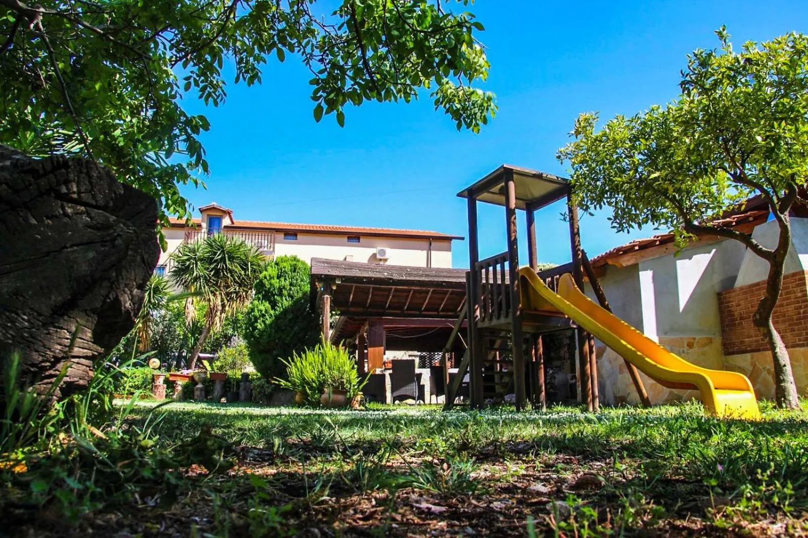 Property building in Country House Paola