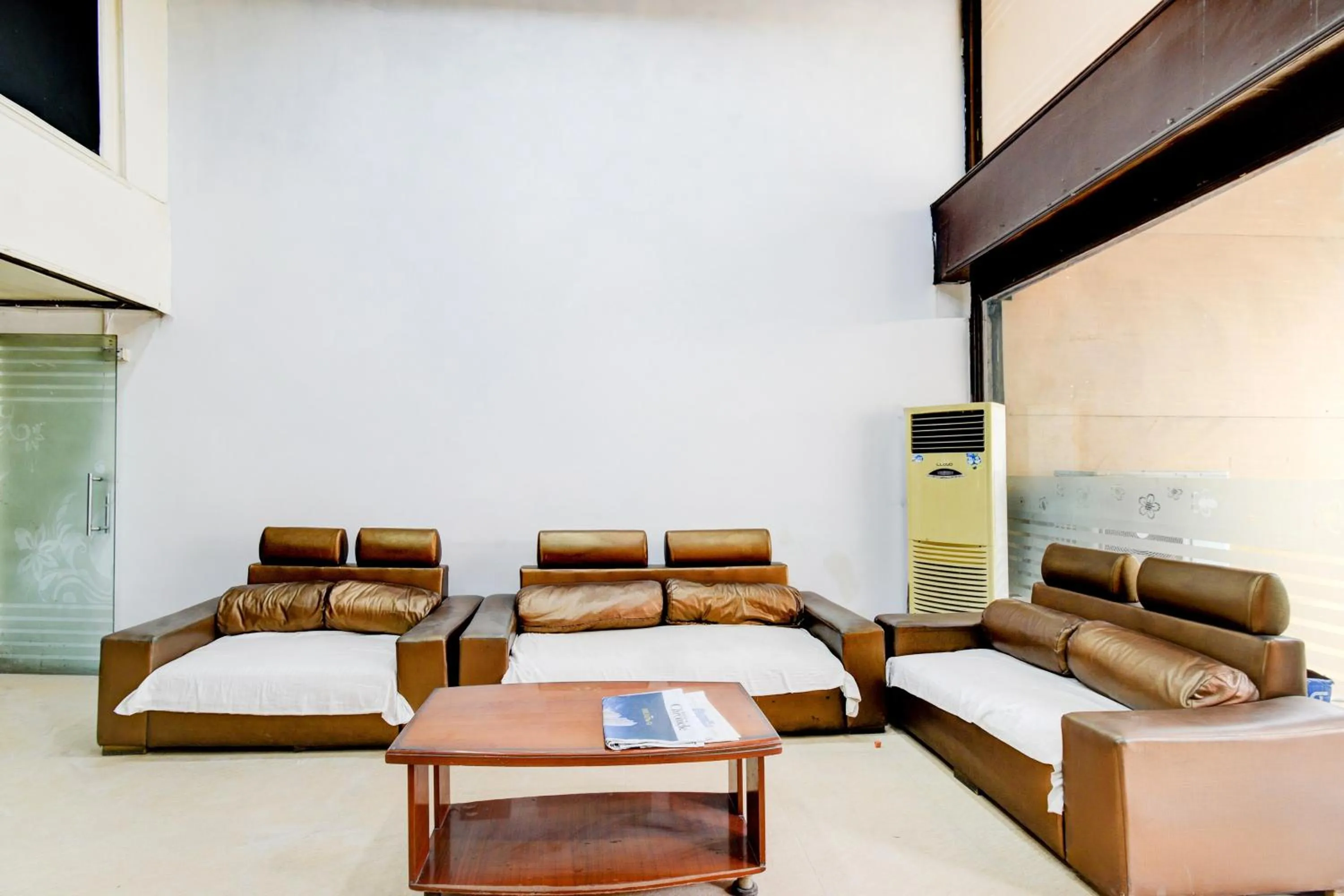 Lobby or reception in Townhouse Narayanaguda Metro Station Formerly Hotel Anshu Grand