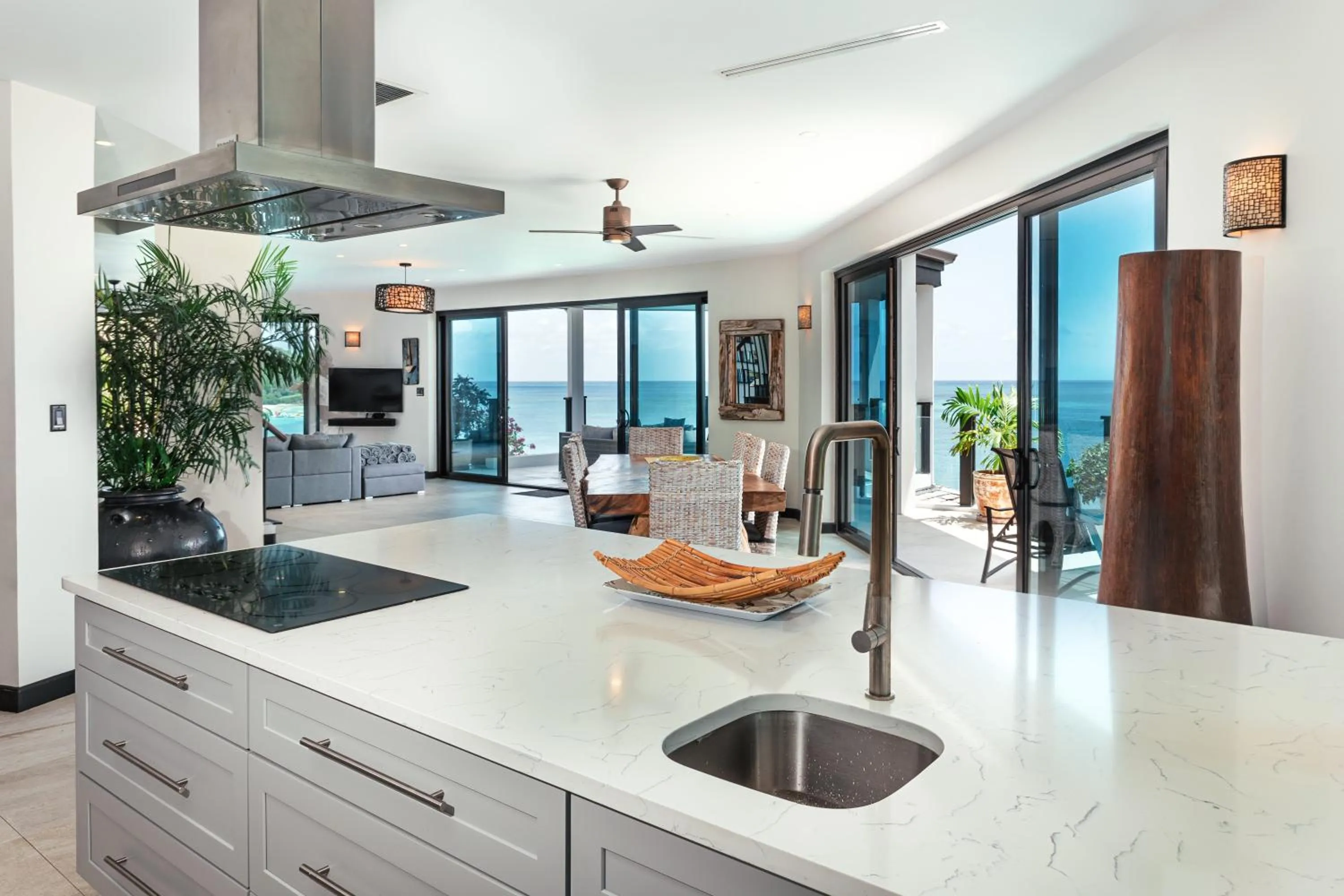 Kitchen or kitchenette in Tamarind Hills Resort & Villas