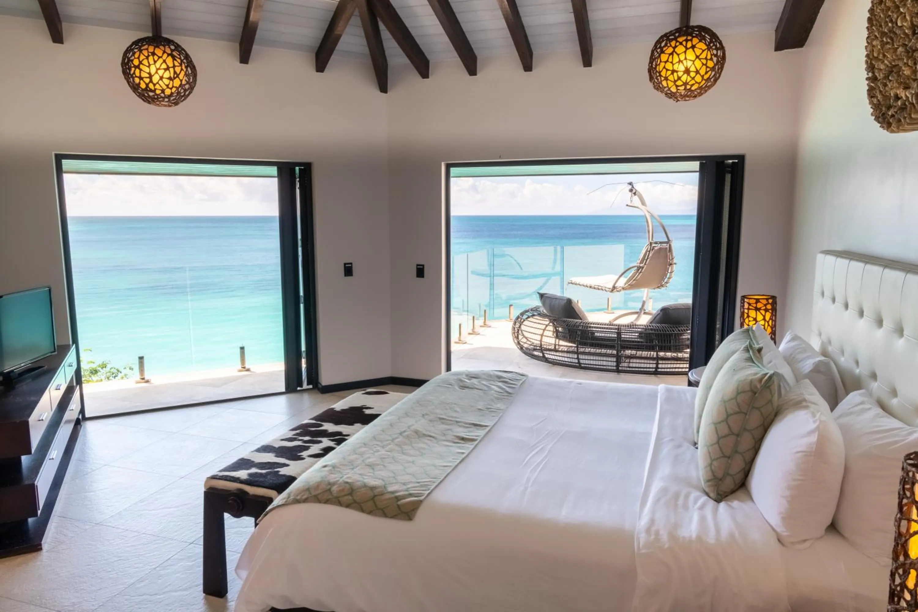 Photo of the whole room, Bed in Tamarind Hills Resort & Villas