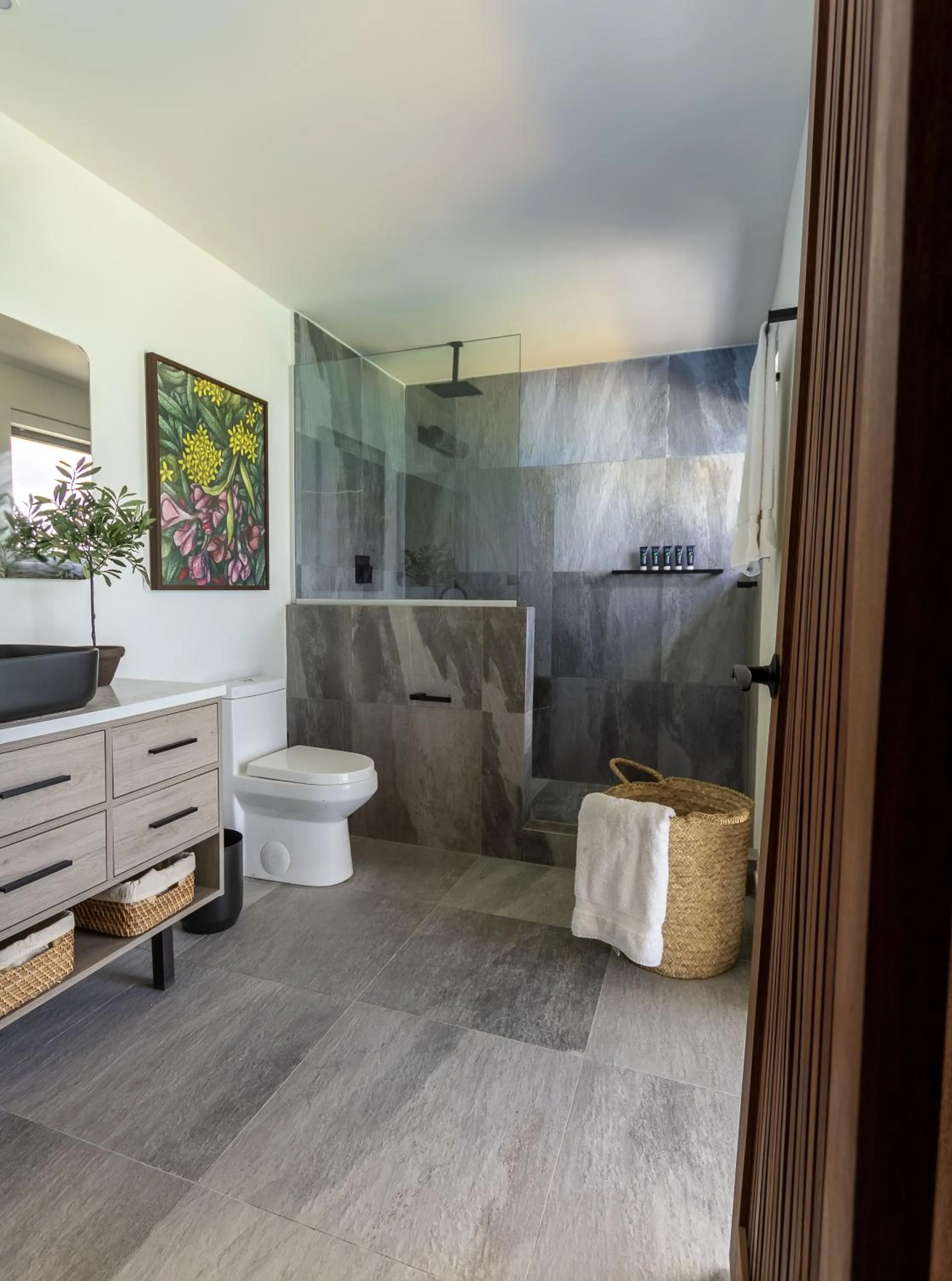 Bathroom in Tamarind Hills Resort & Villas