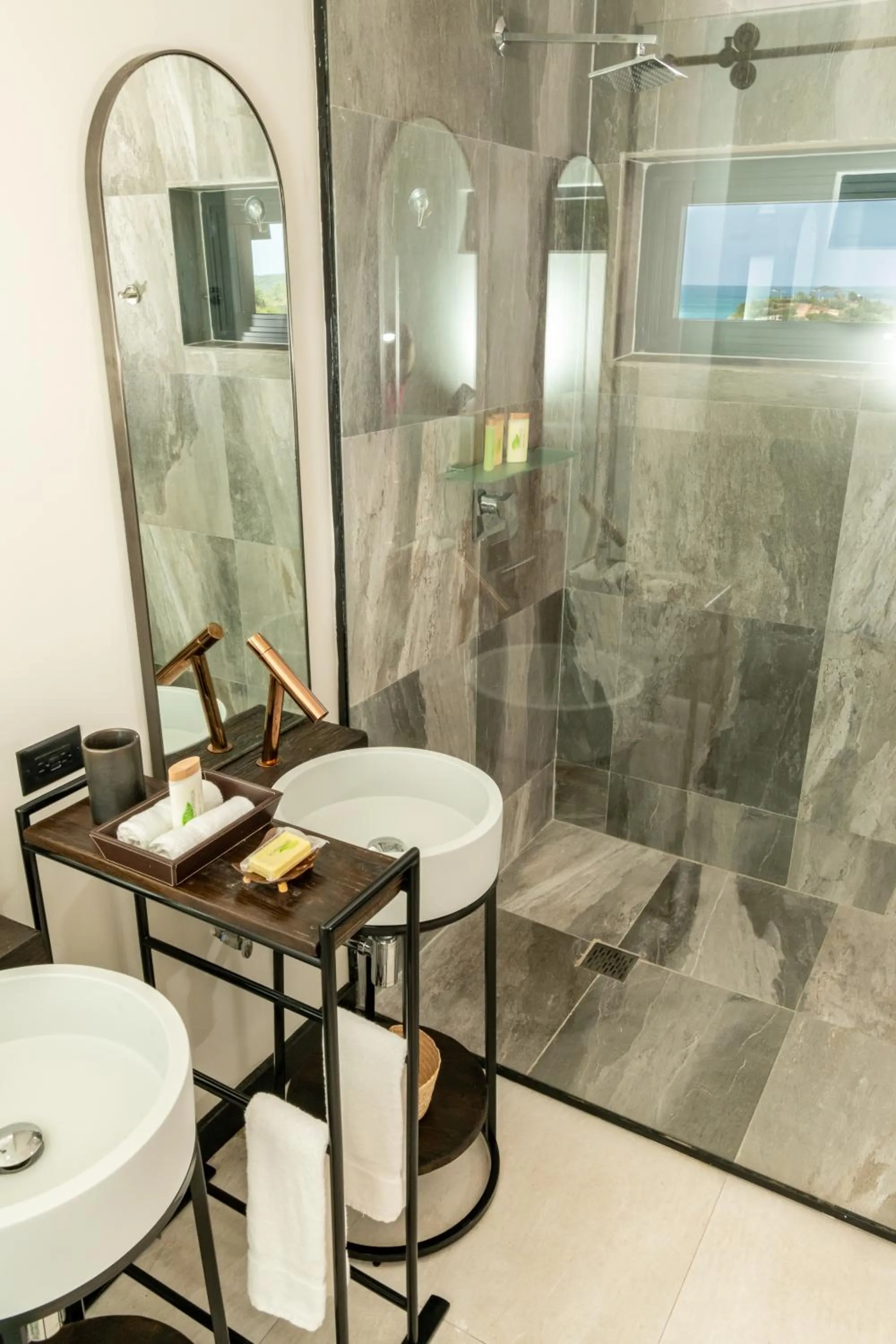 Bathroom in Tamarind Hills Resort & Villas