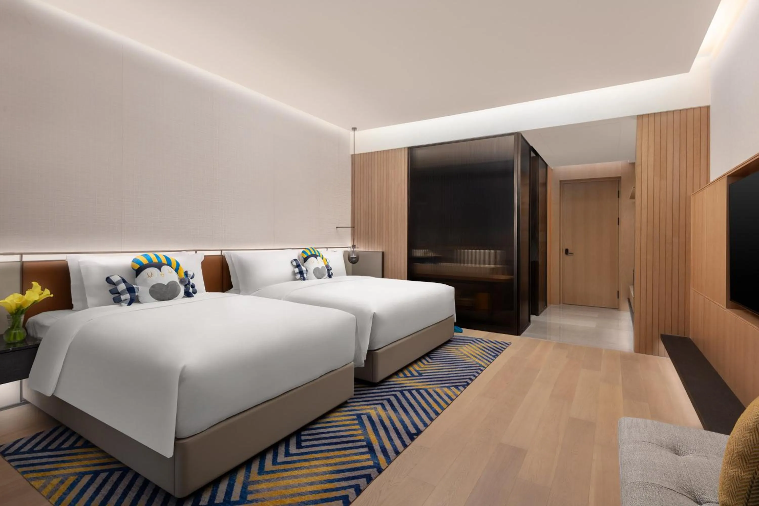 Photo of the whole room, Bed in voco Zhoushan Putuo by IHG