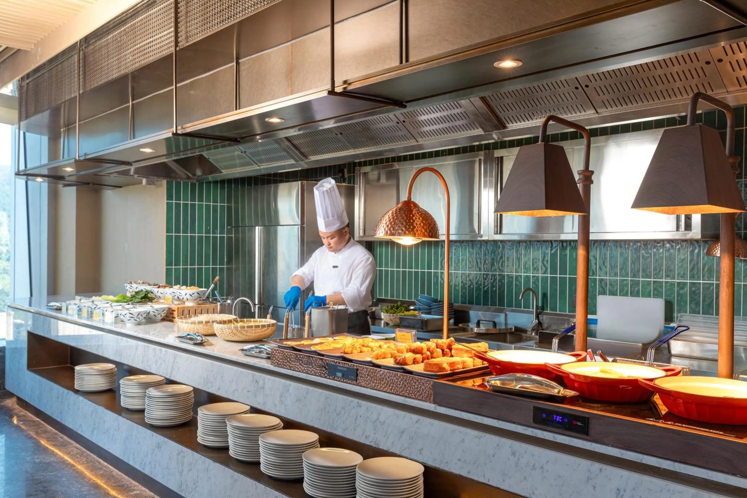 Breakfast in voco Zhoushan Putuo by IHG