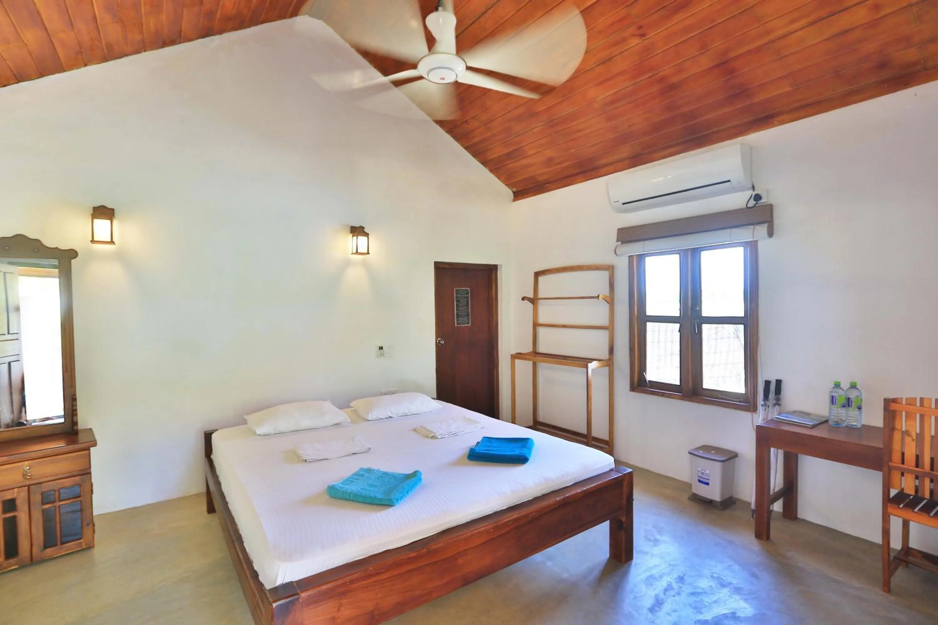 Bed in Paper Moon Kudils