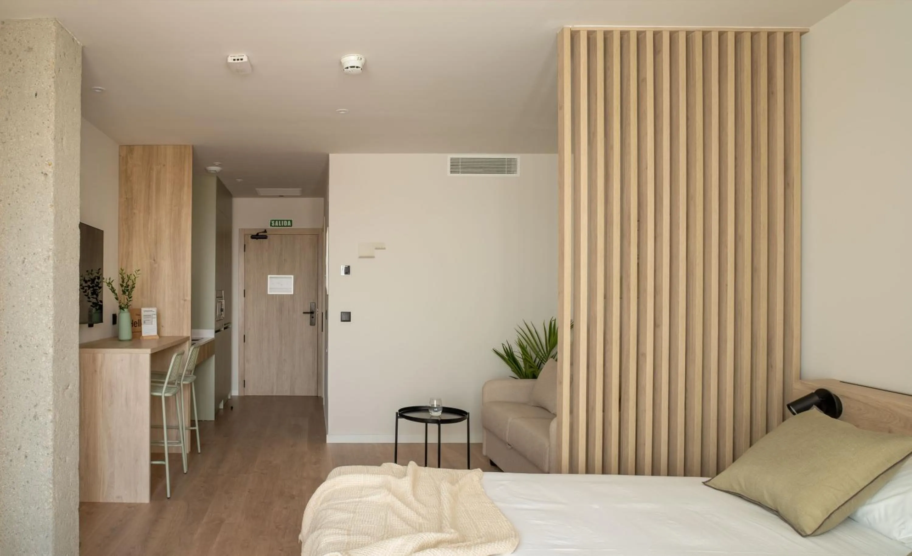 Photo of the whole room, Bed in Líbere Pamplona Universidad