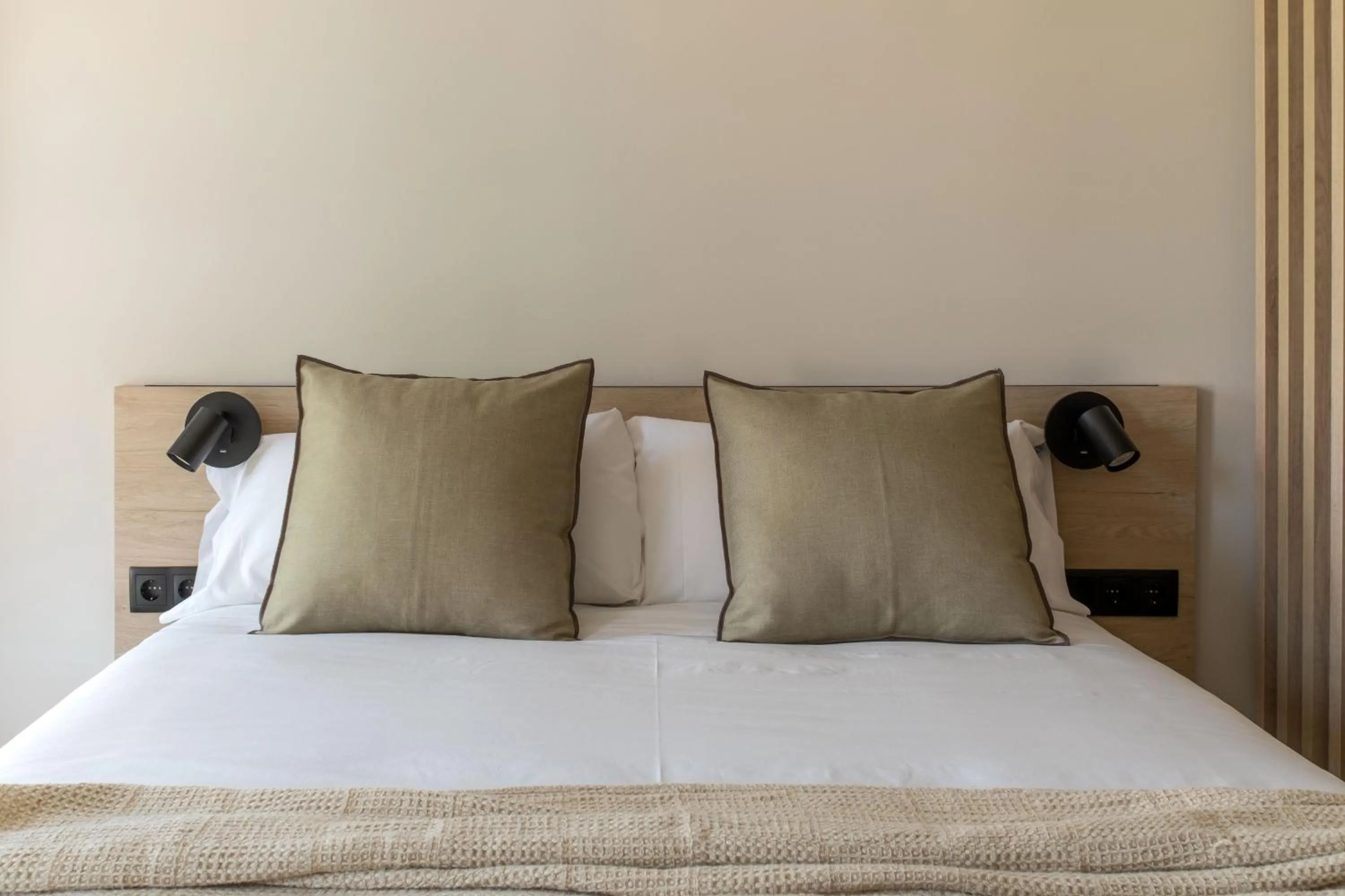 Bedroom, Bed in Líbere Pamplona Universidad