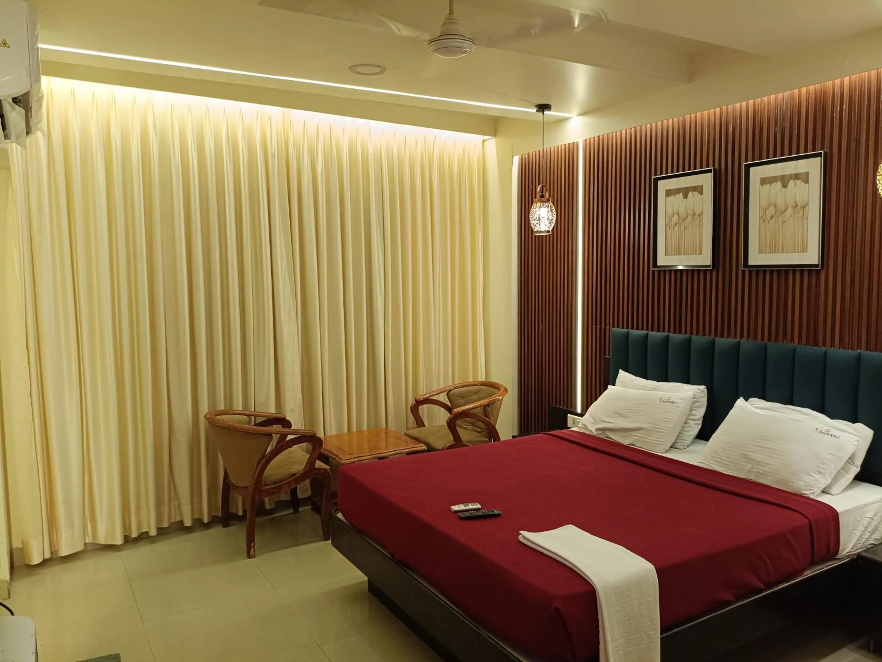 Bed in Hotel Vaishnavi
