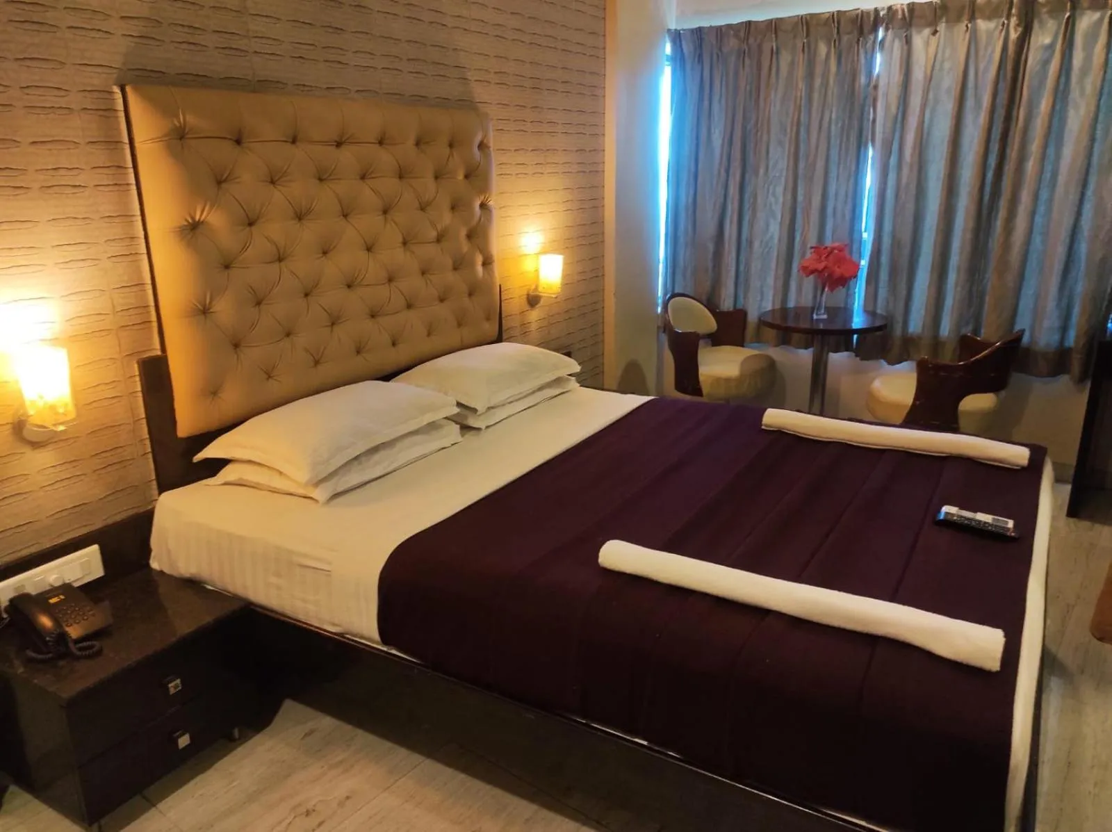 Bedroom, Bed in Hotel Vaishnavi