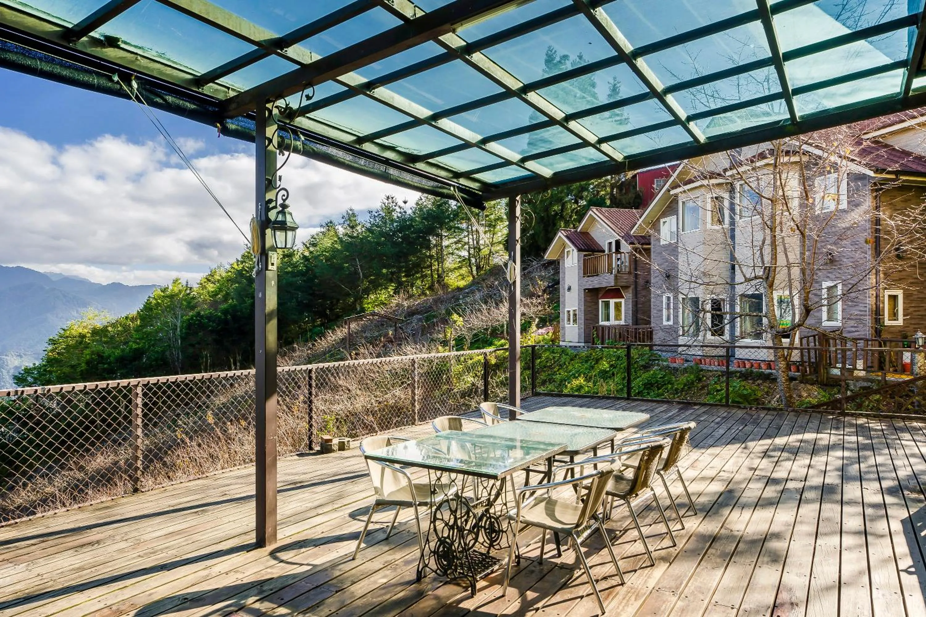 Patio in Chingjing New Paradise B&B