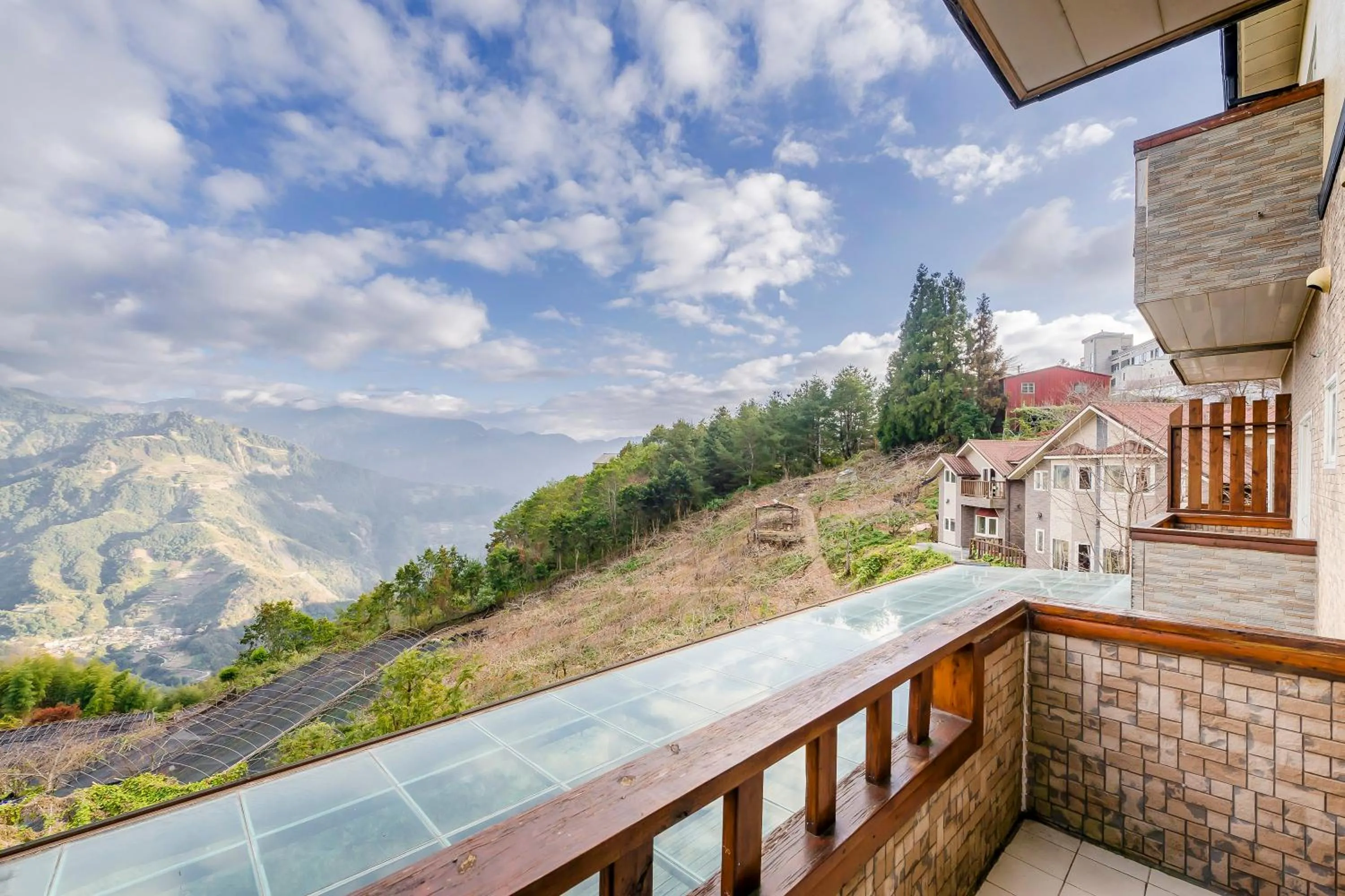 Balcony/Terrace in Chingjing New Paradise B&B