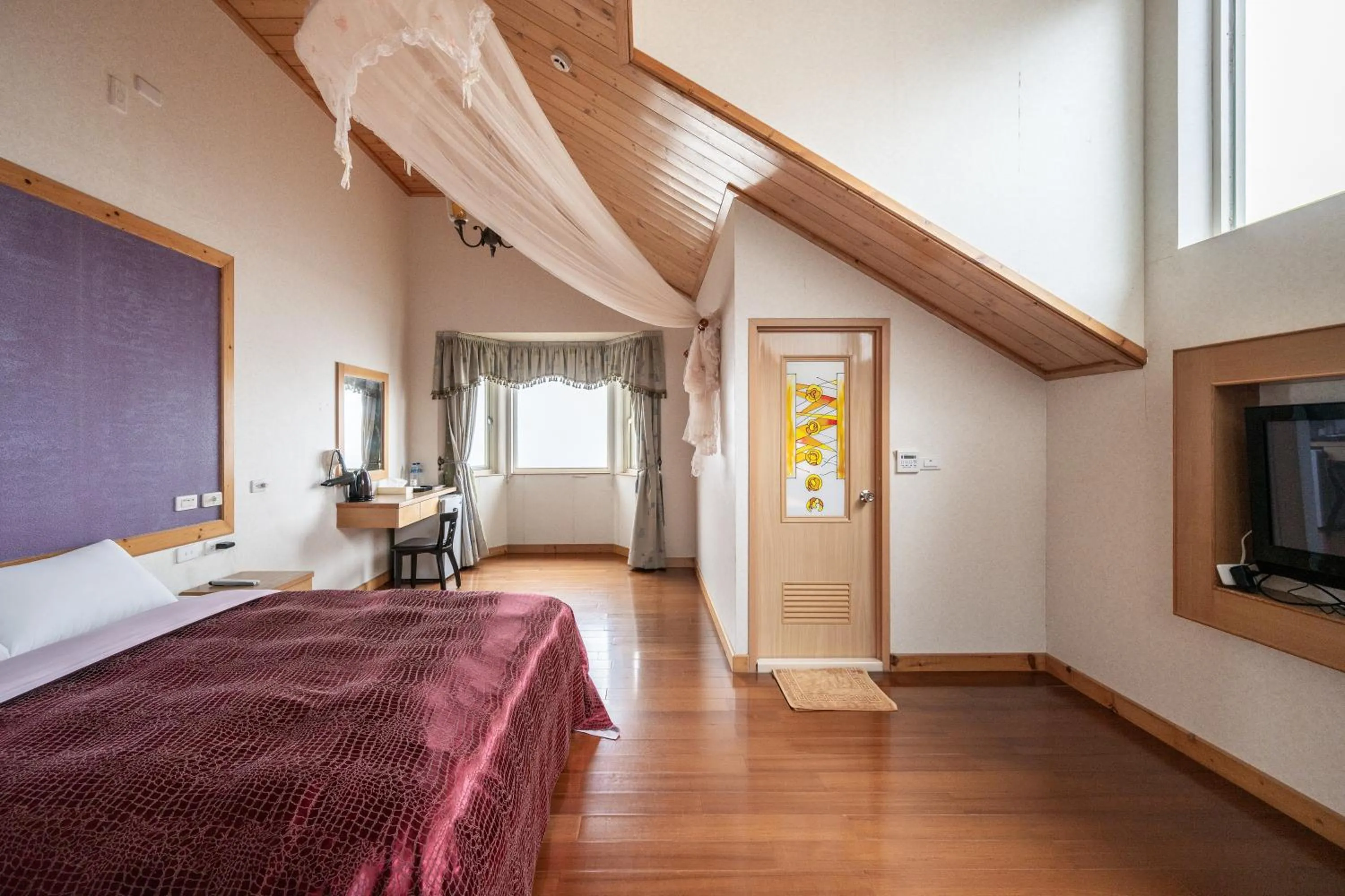 Photo of the whole room, Bed in Chingjing New Paradise B&B