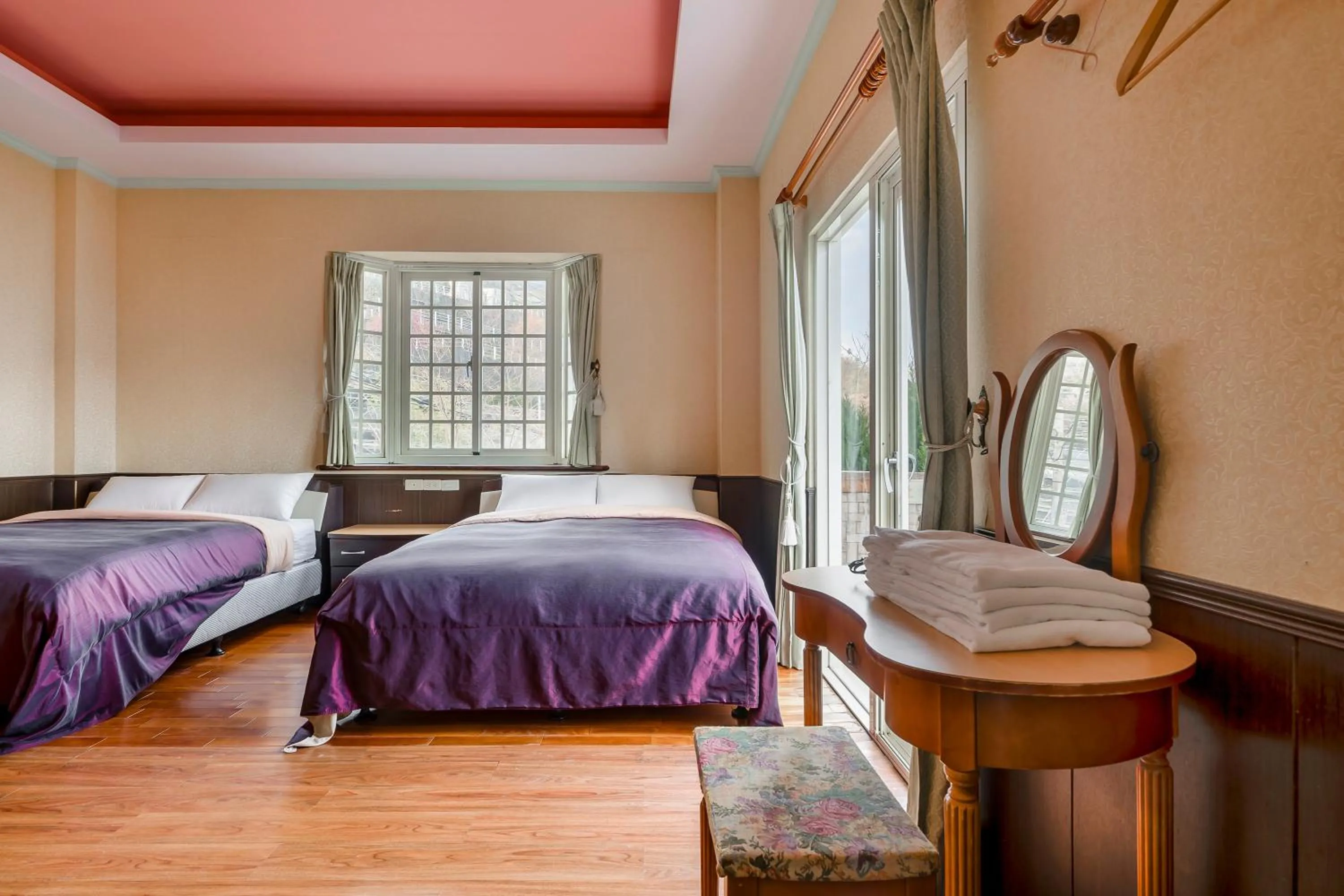 Bed in Chingjing New Paradise B&B