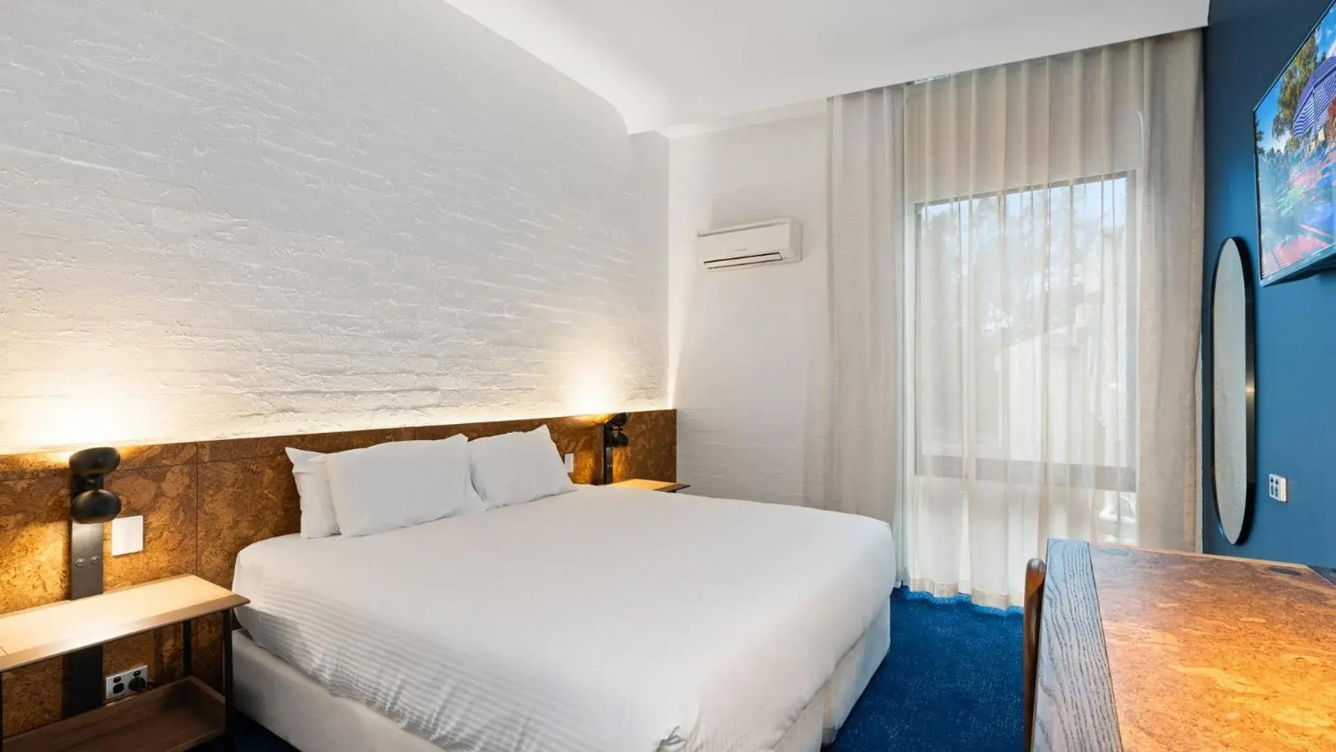 Guest Room - Accessible in Eden Oak Geelong Guest Room - Accessible in Eden Oak Geelong