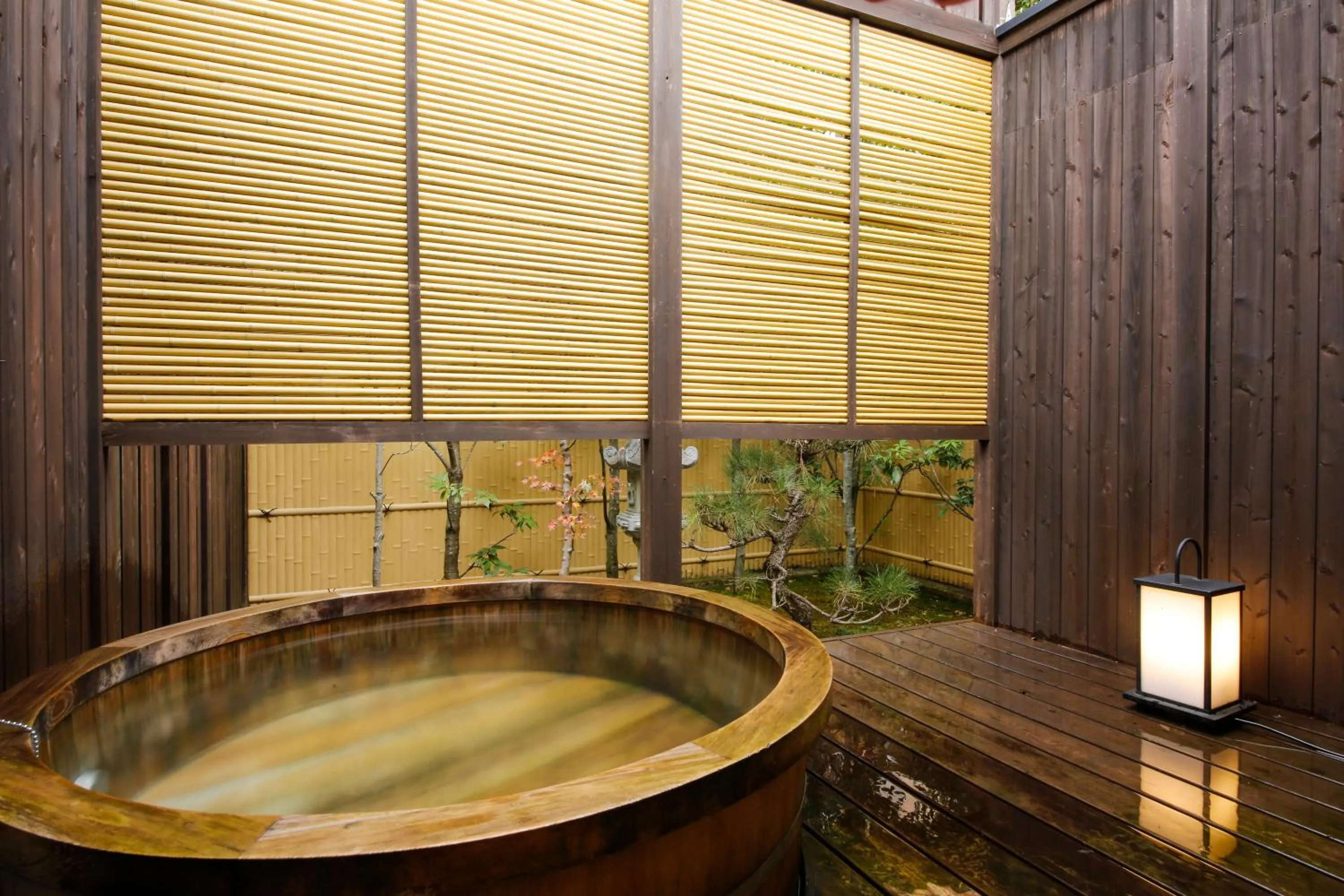 Hot Tub in Kotonoyado Musashino