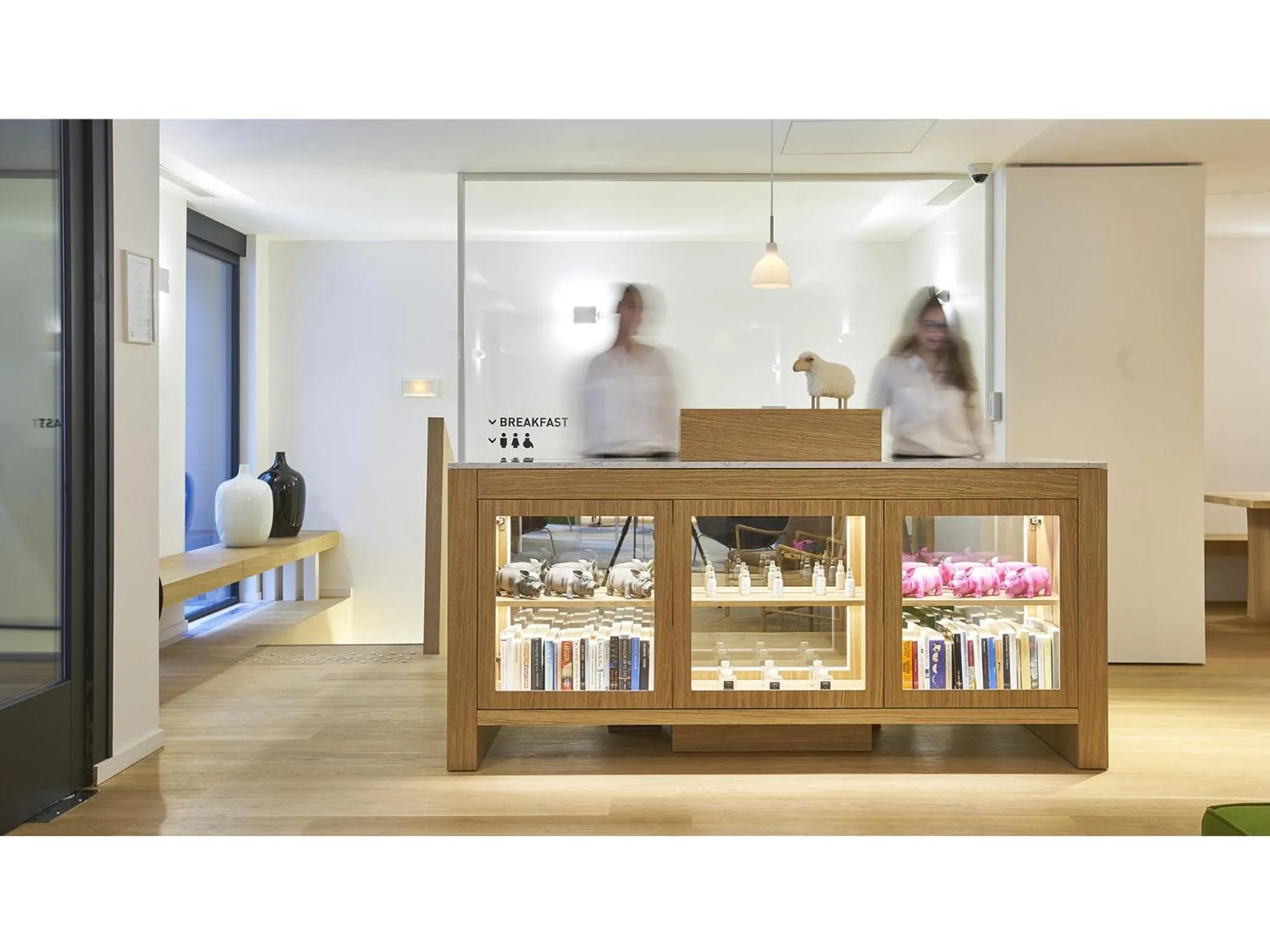 Lobby or reception in 9Hotel Republique